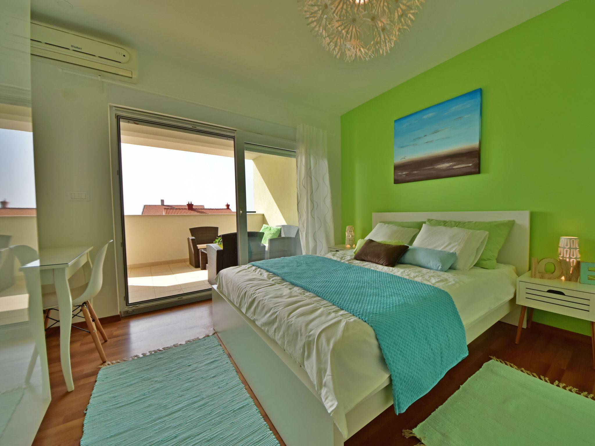 Photo 10 - 2 bedroom Apartment in Novi Vinodolski with terrace