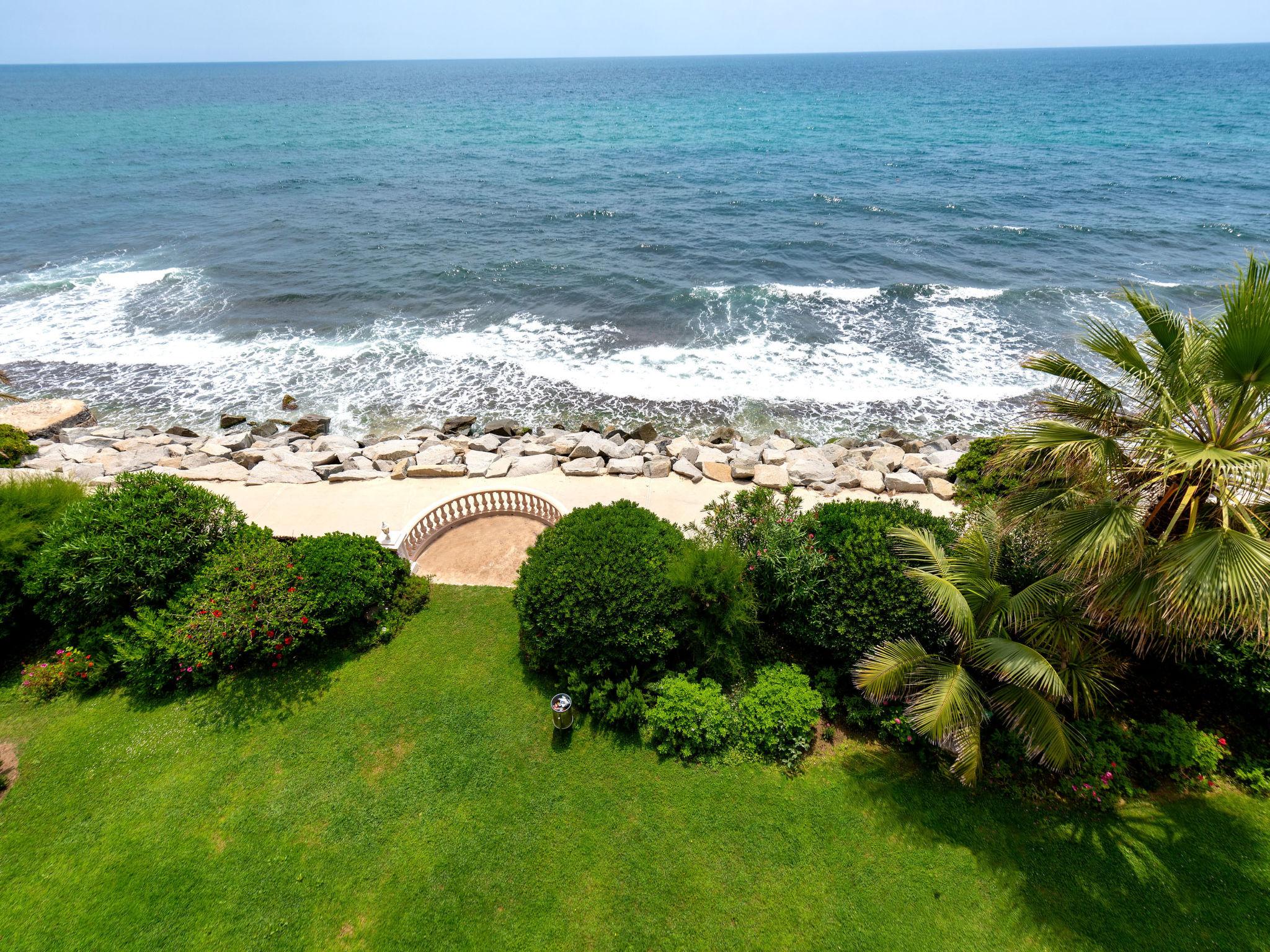 Foto 15 - Apartment mit 3 Schlafzimmern in Sant Andreu de Llavaneres mit schwimmbad und blick aufs meer