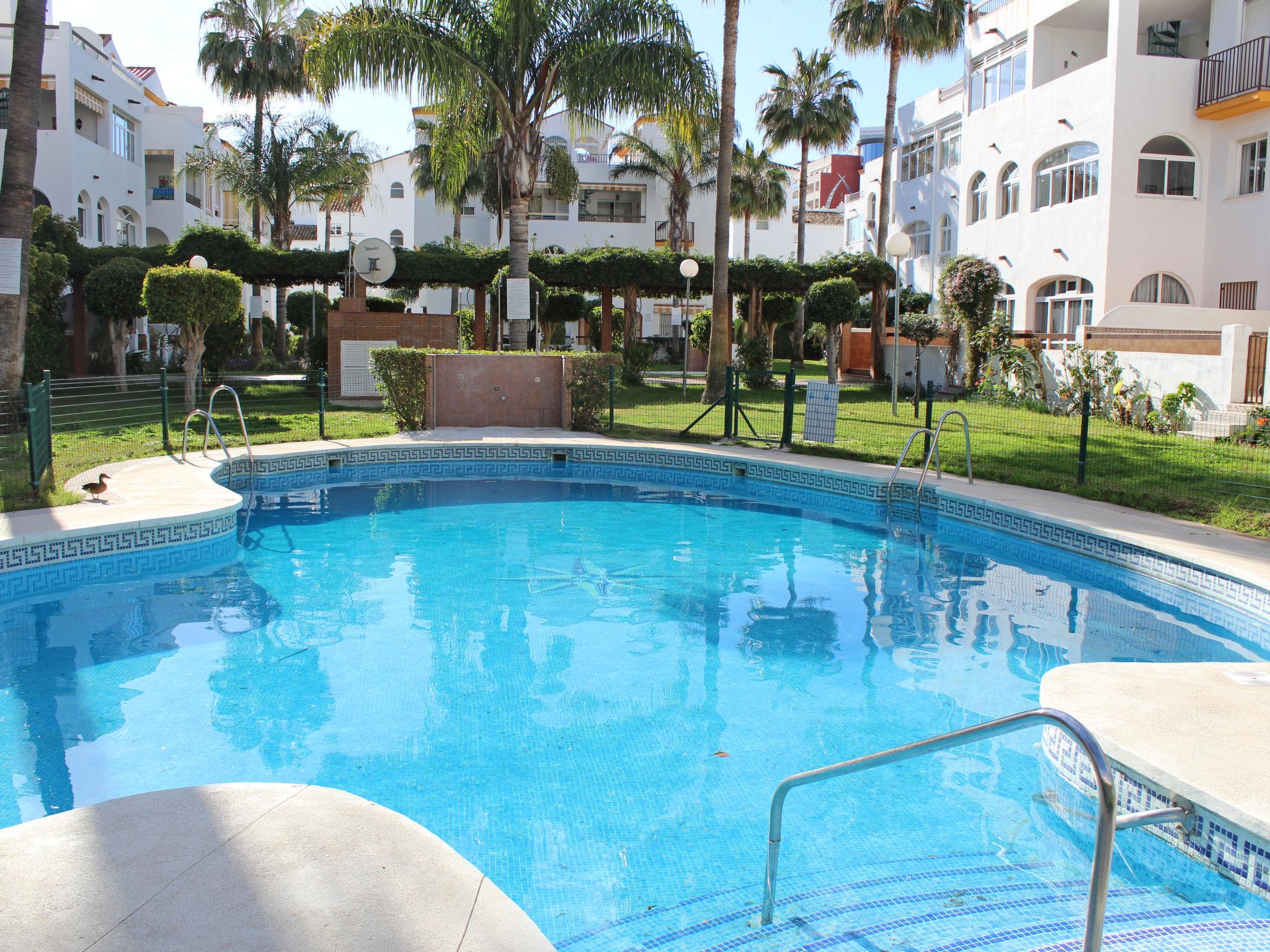 Foto 28 - Apartamento de 2 habitaciones en Benalmádena con piscina y vistas al mar