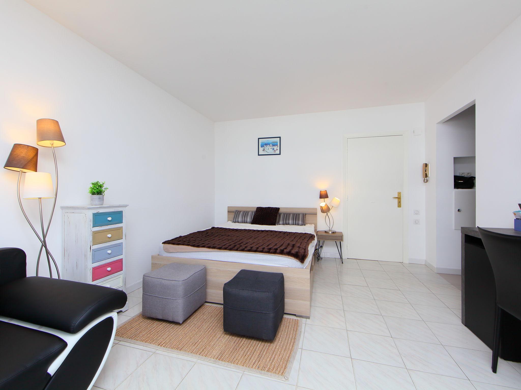 Foto 8 - Apartamento en Cannes con terraza y vistas al mar
