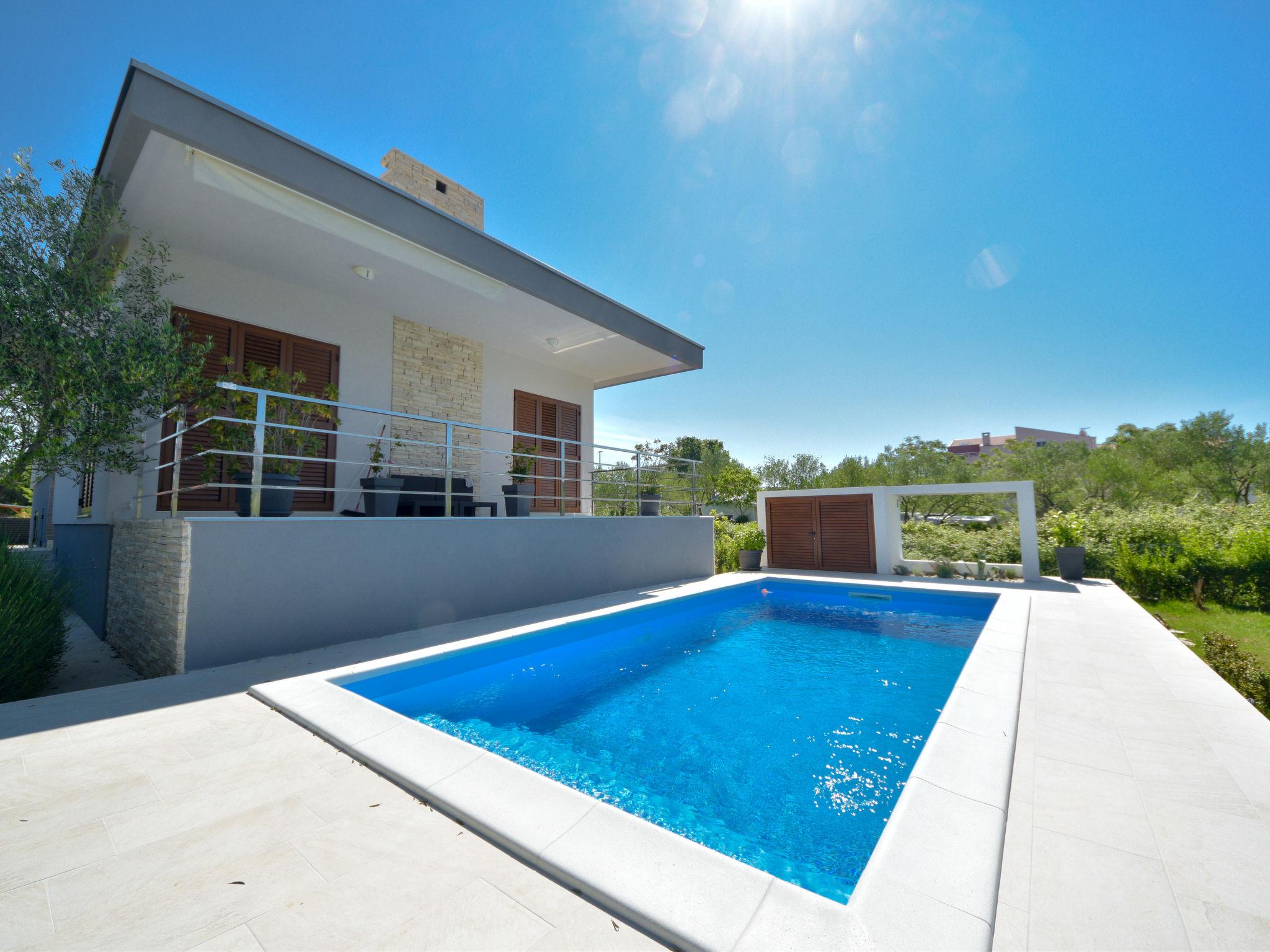 Foto 36 - Casa con 4 camere da letto a Bibinje con piscina privata e vista mare
