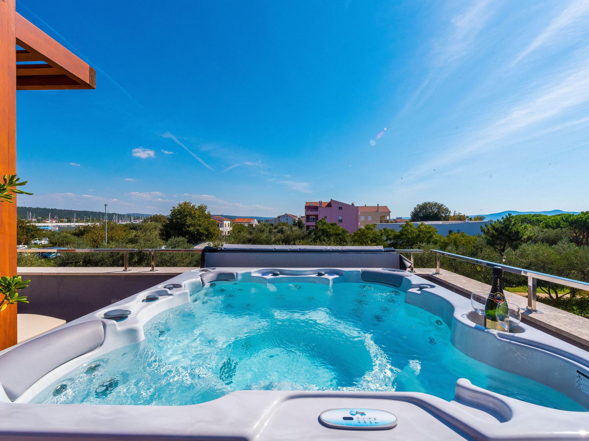 Foto 31 - Haus mit 4 Schlafzimmern in Bibinje mit privater pool und blick aufs meer