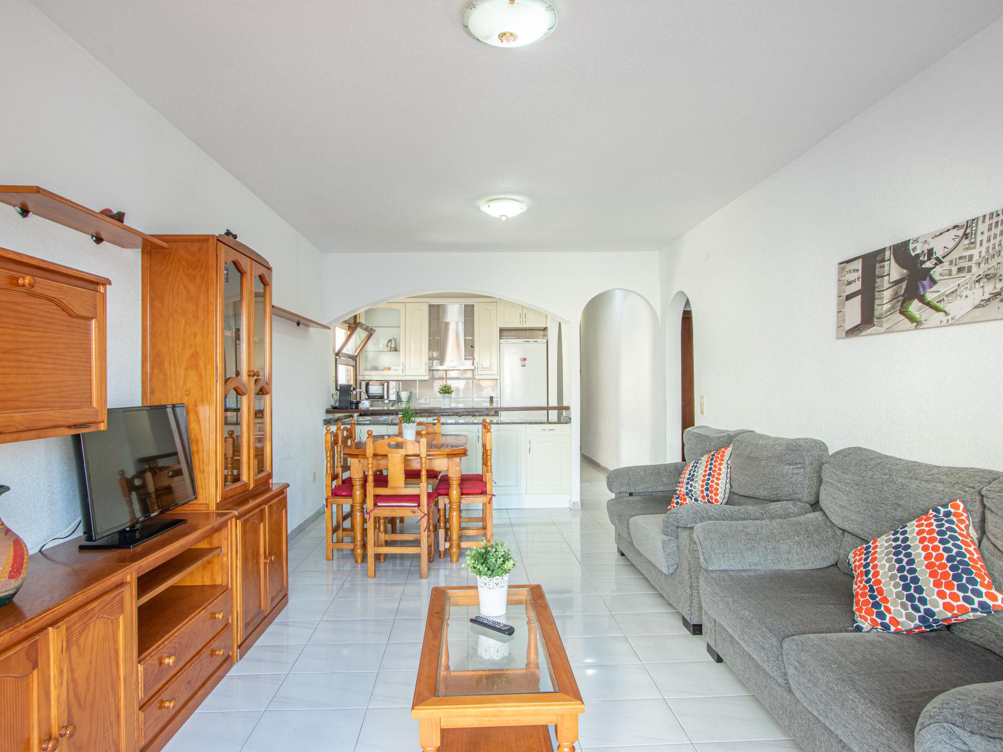 Photo 8 - 3 bedroom Apartment in Castelló d'Empúries with swimming pool and garden