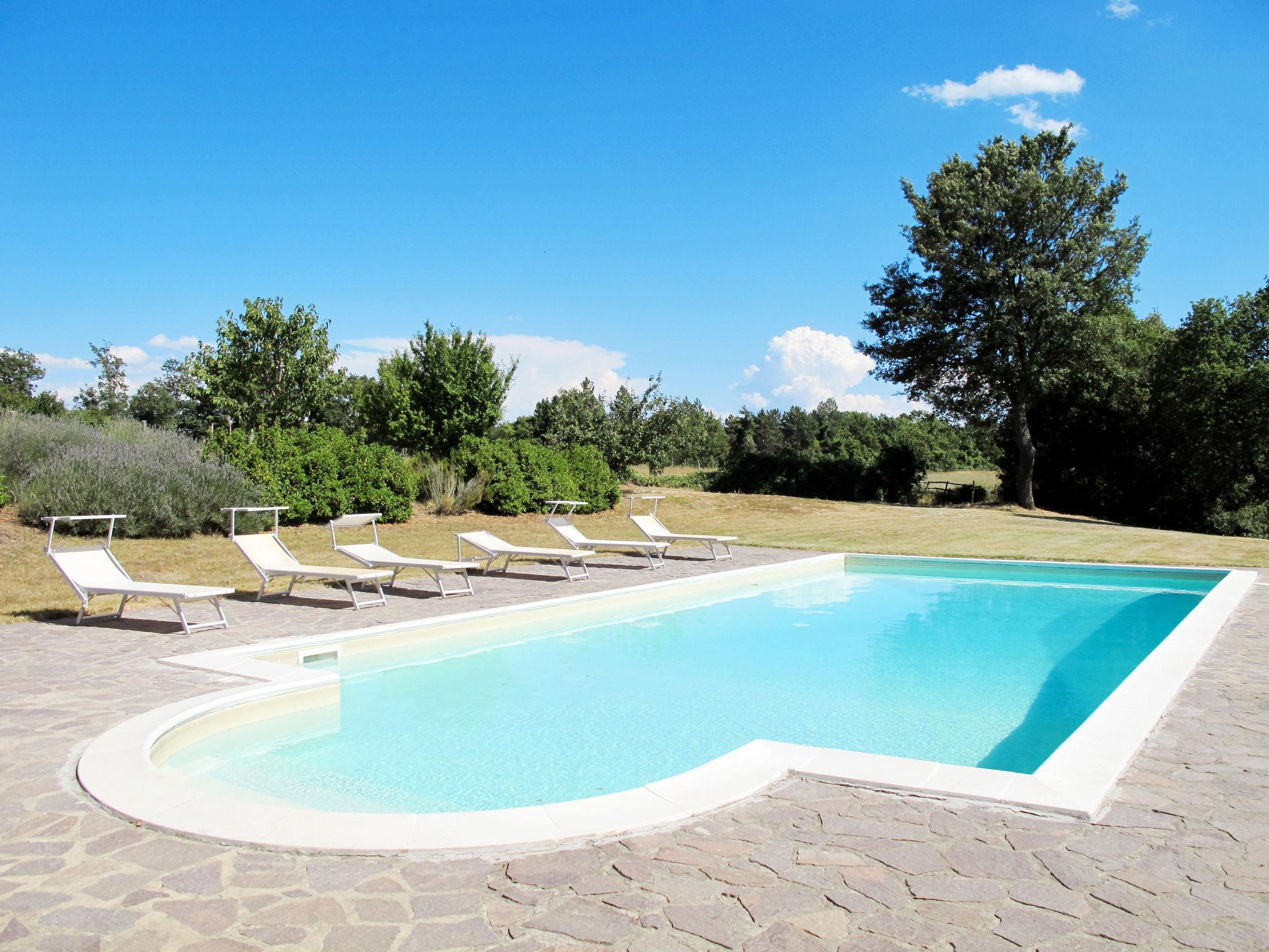 Photo 3 - Maison de 6 chambres à Acquapendente avec piscine privée et jardin