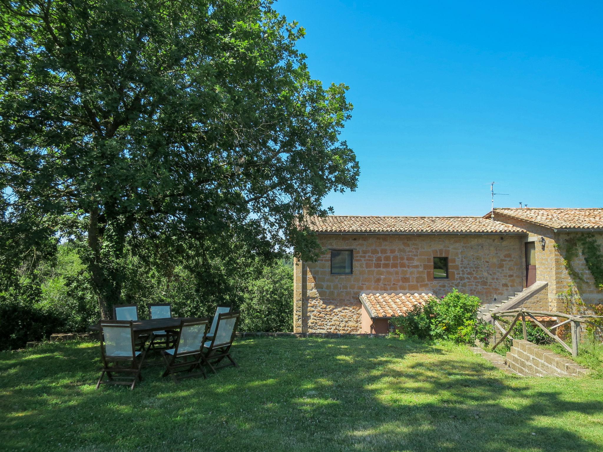 Foto 36 - Casa con 6 camere da letto a Acquapendente con piscina privata e giardino