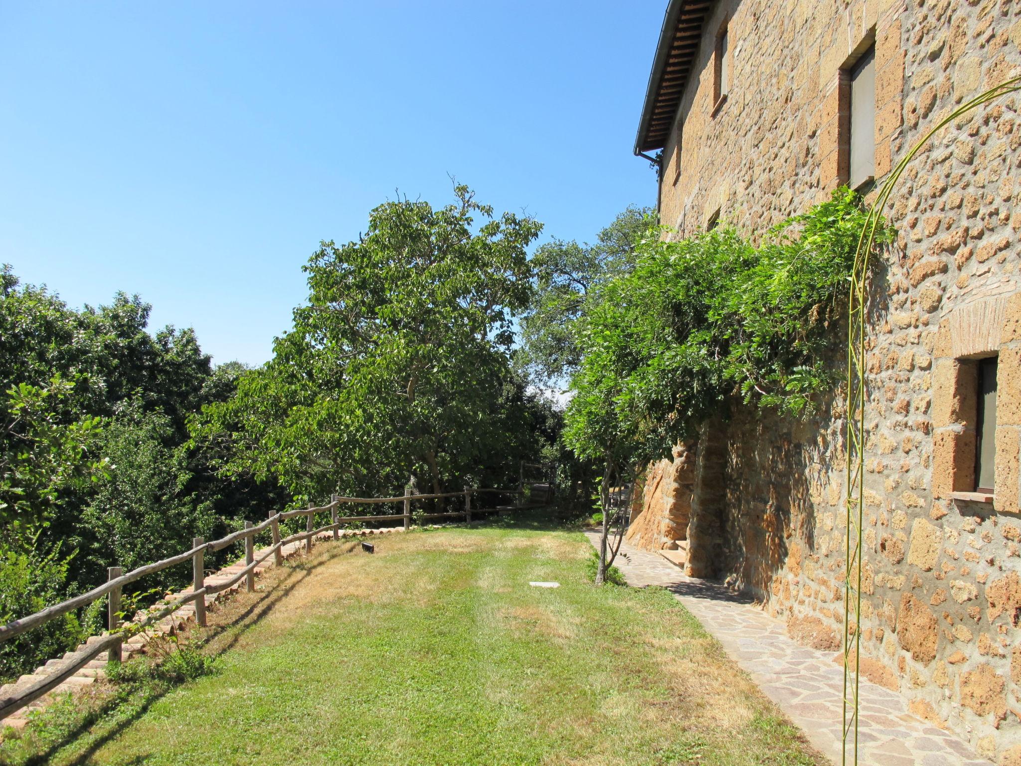 Foto 38 - Casa con 6 camere da letto a Acquapendente con piscina privata e giardino