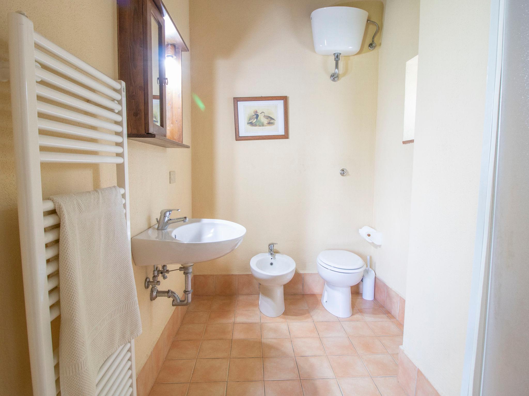 Photo 27 - 6 bedroom House in Acquapendente with private pool and garden