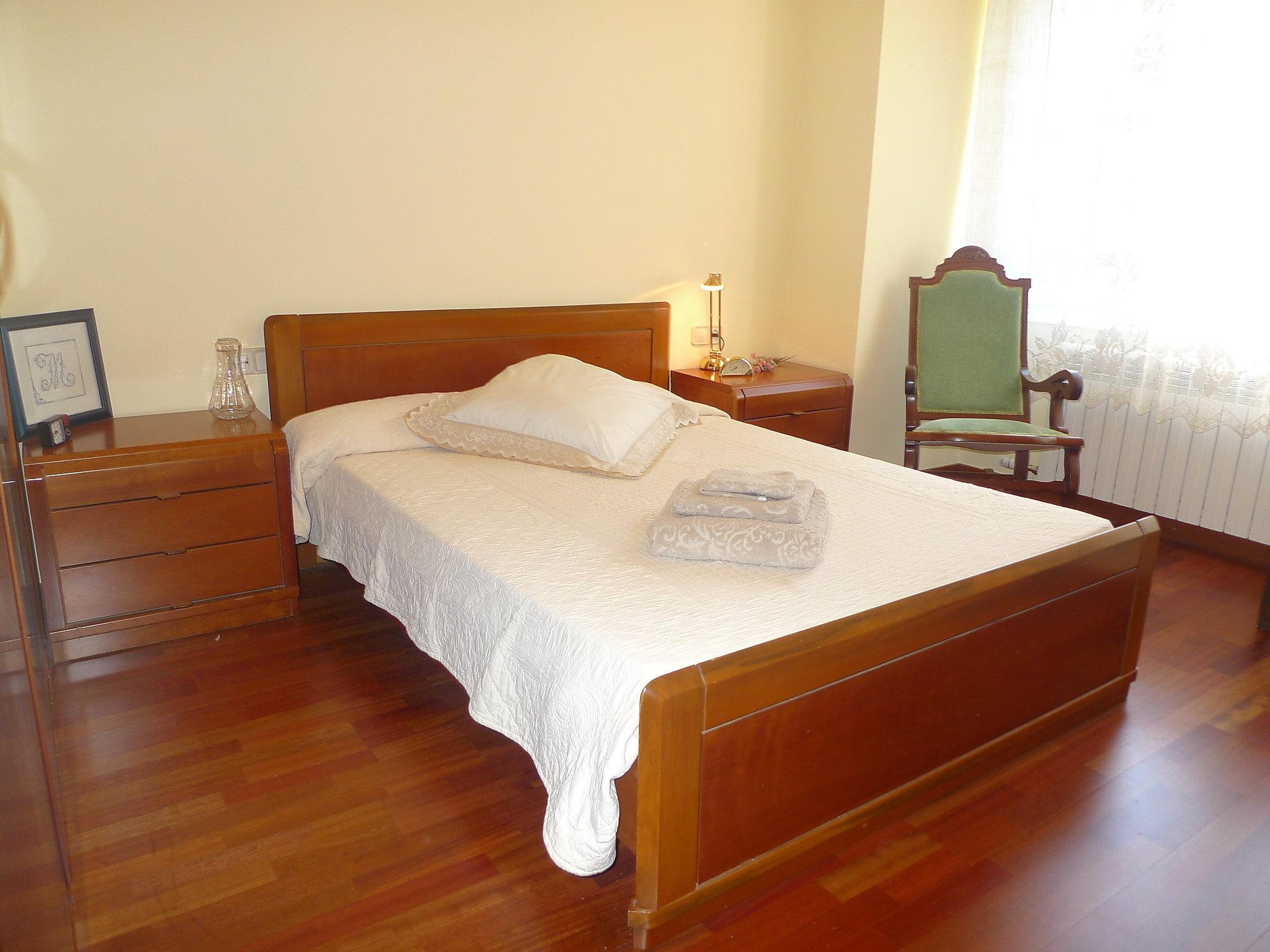 Foto 3 - Apartamento de 2 quartos em Olot com jardim