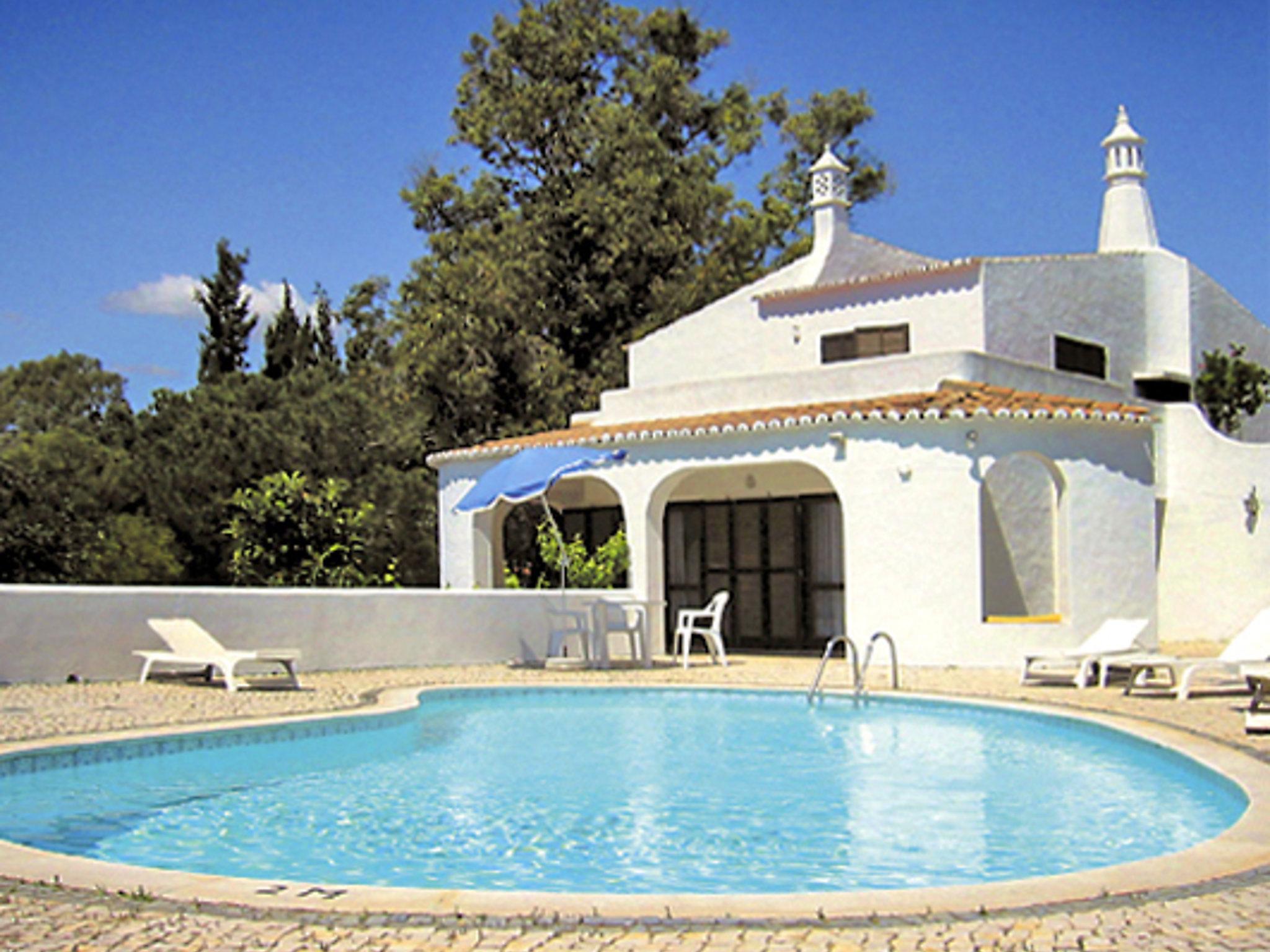 Photo 1 - Maison de 2 chambres à Lagoa avec piscine privée et vues à la mer