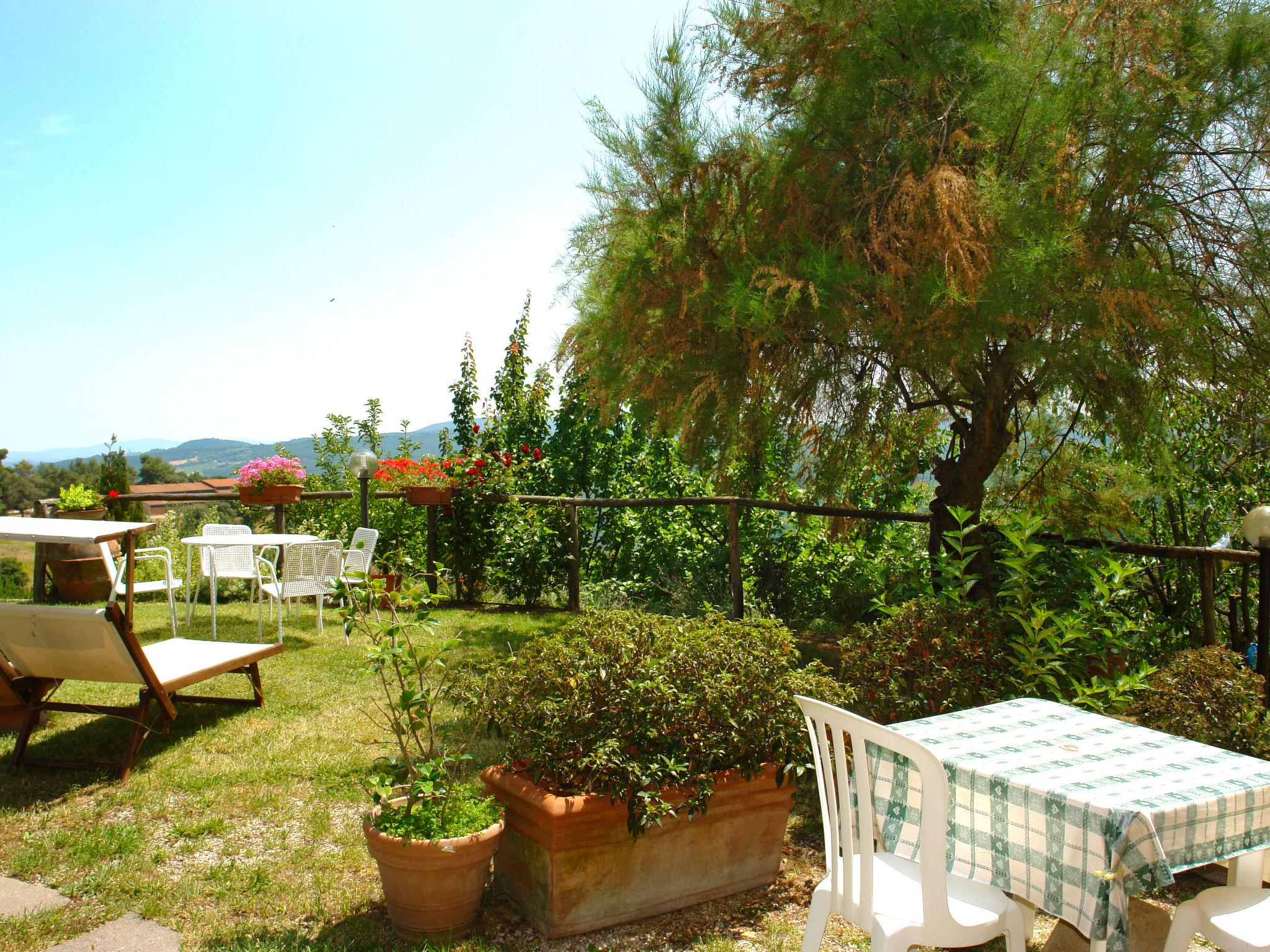 Photo 11 - Appartement de 1 chambre à Gambassi Terme avec piscine et jardin