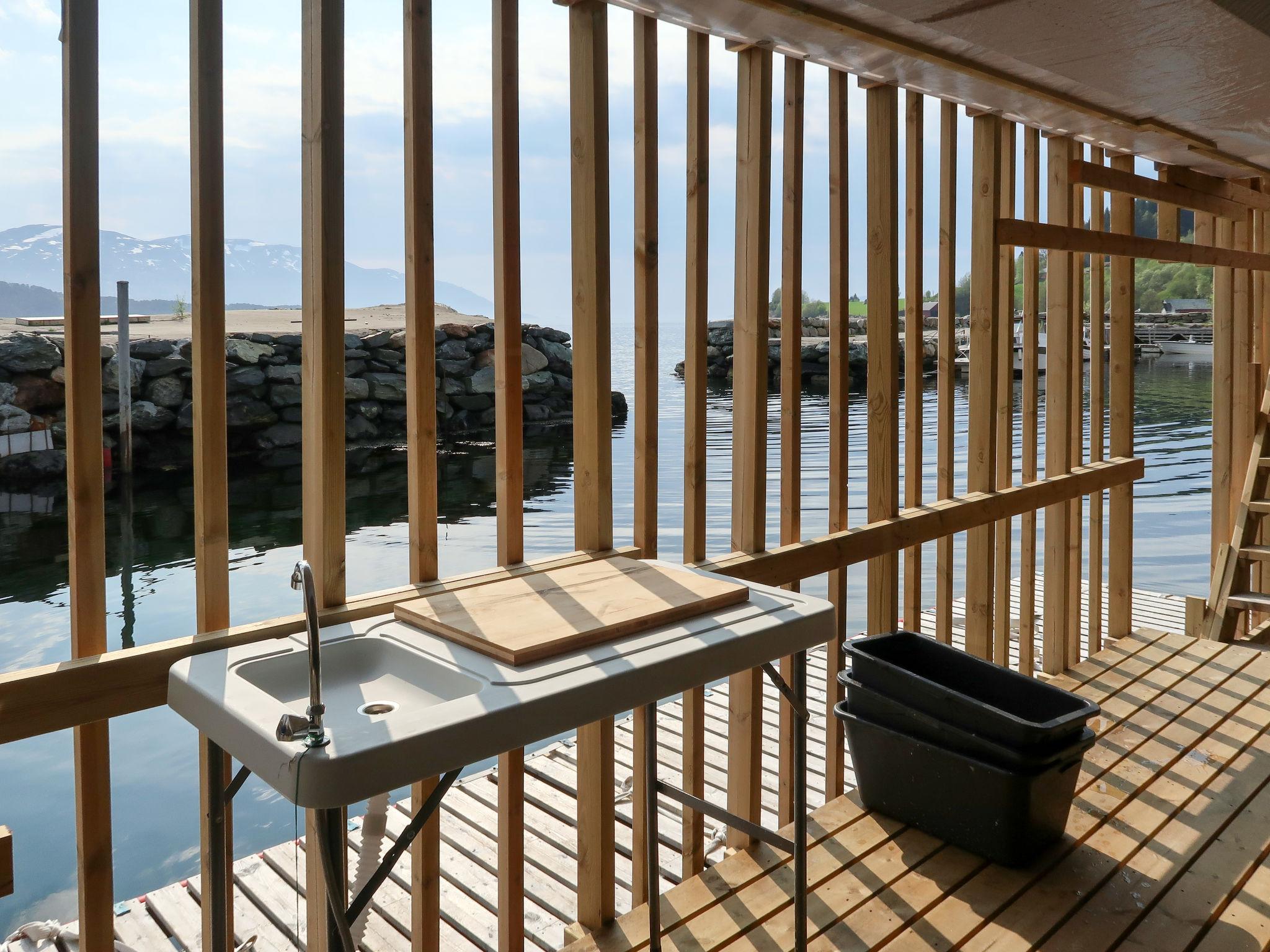 Foto 7 - Casa de 3 quartos em Sande i Sunnfjord com terraço
