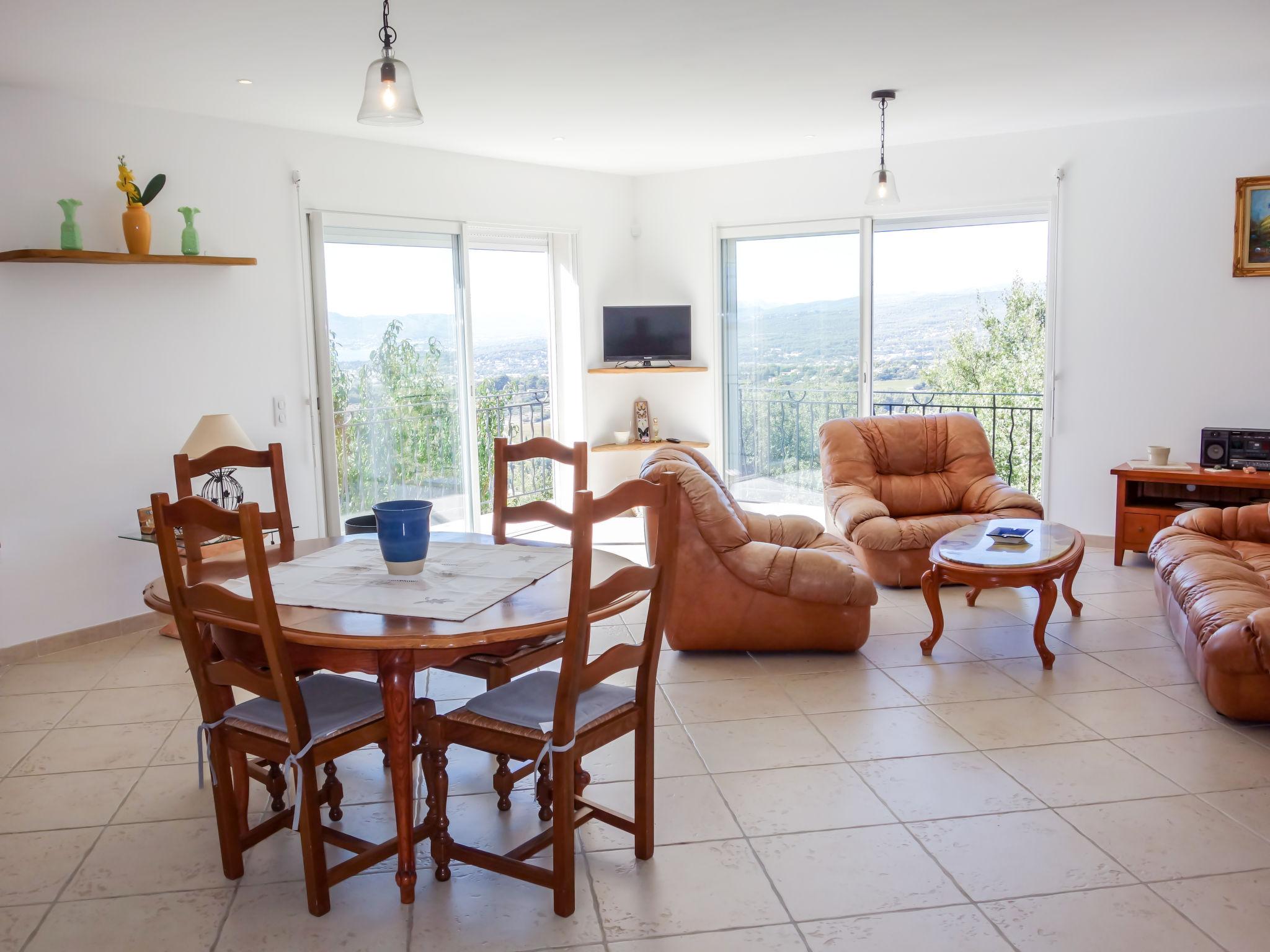 Foto 5 - Casa de 3 habitaciones en La Cadière-d'Azur con piscina privada y vistas al mar