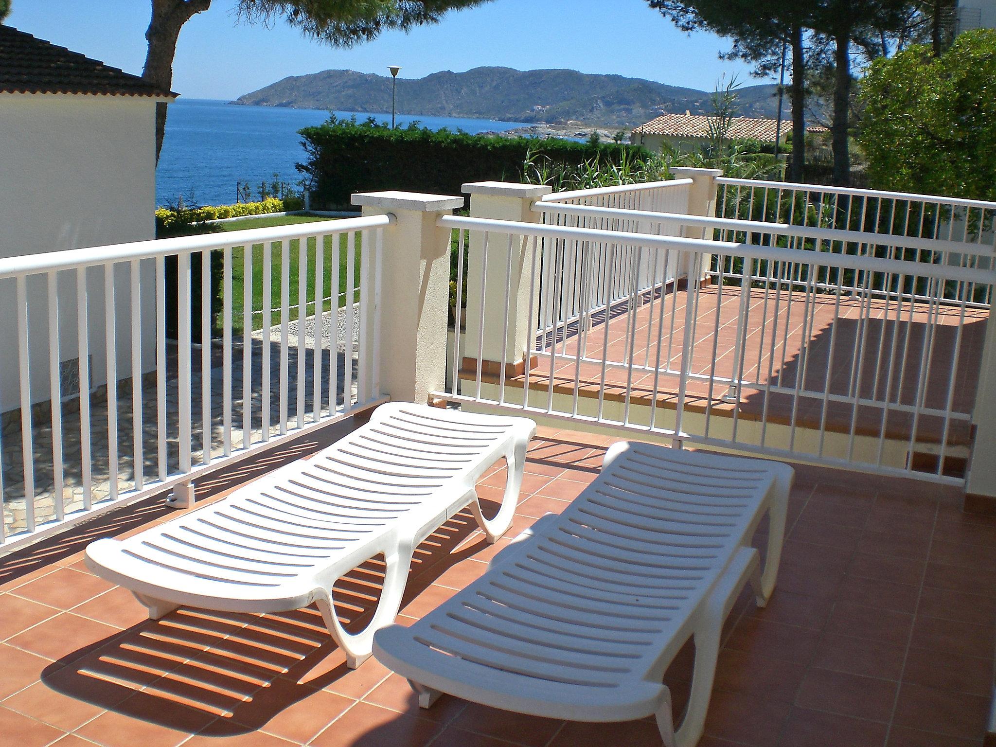 Photo 1 - Appartement de 2 chambres à Llançà avec piscine et jardin