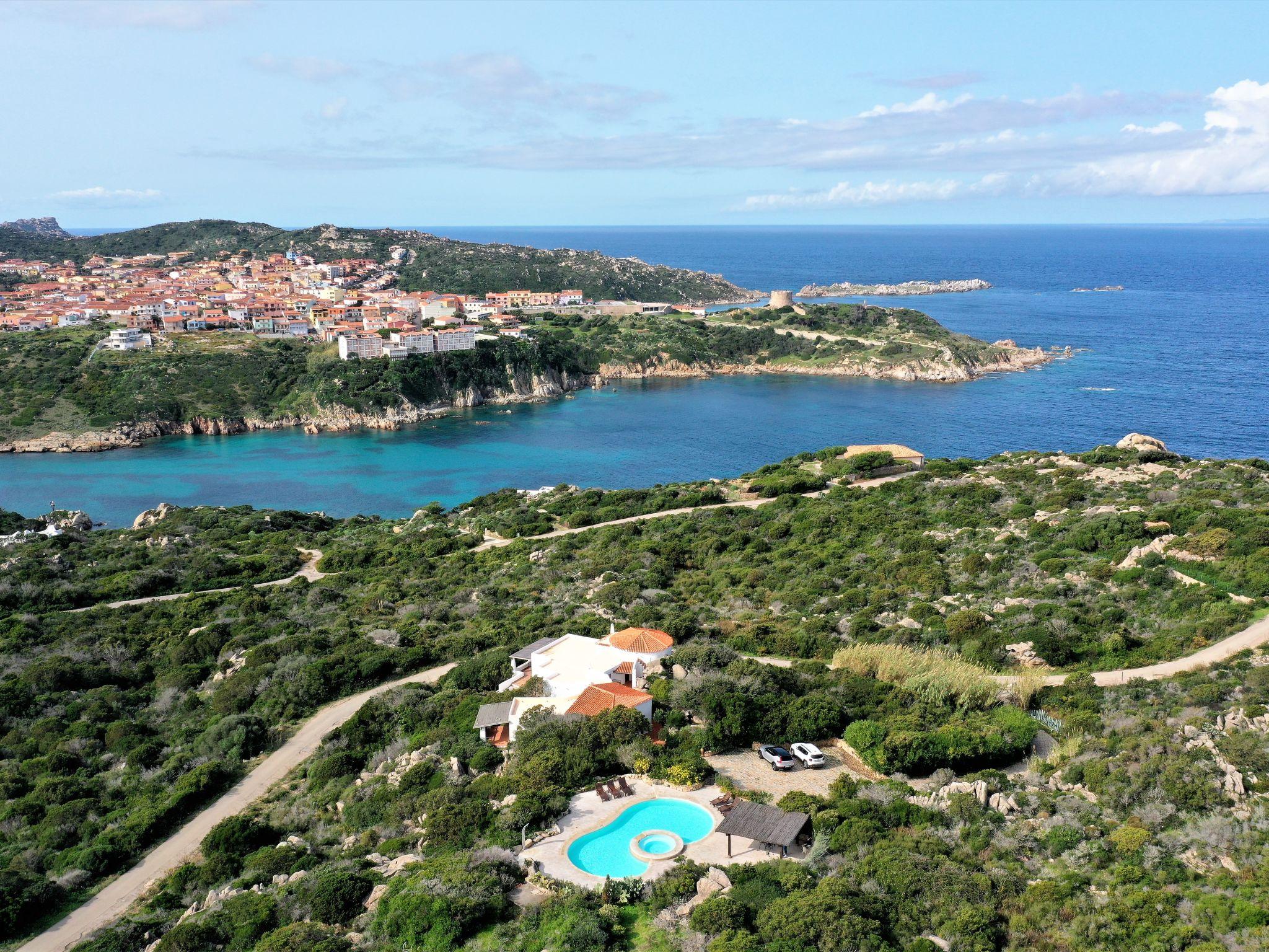 Foto 1 - Casa de 5 habitaciones en Santa Teresa Gallura con piscina privada y vistas al mar