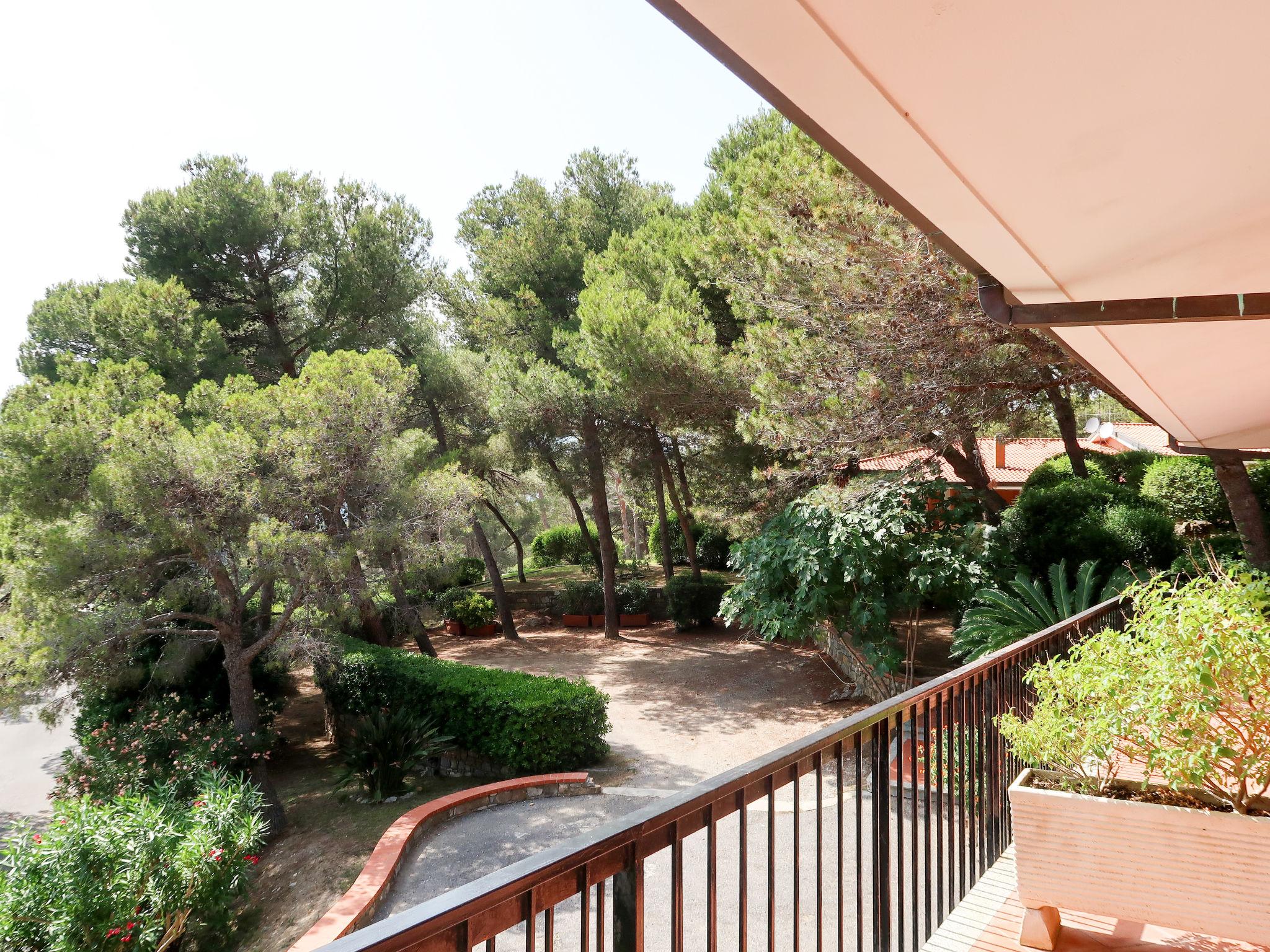 Foto 15 - Apartamento de 2 habitaciones en Andora con jardín y vistas al mar