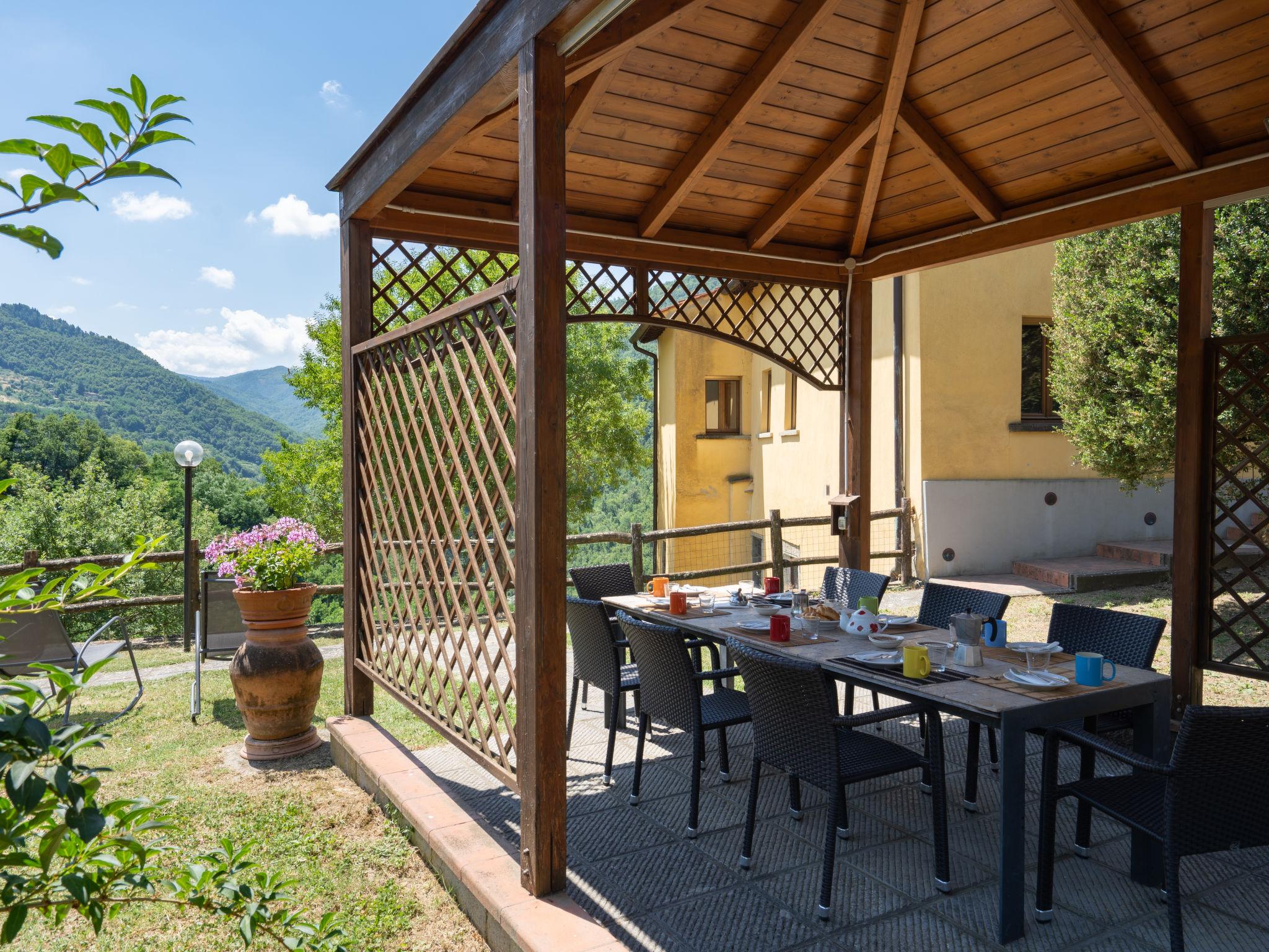 Photo 4 - Maison de 5 chambres à Dicomano avec piscine privée et jardin