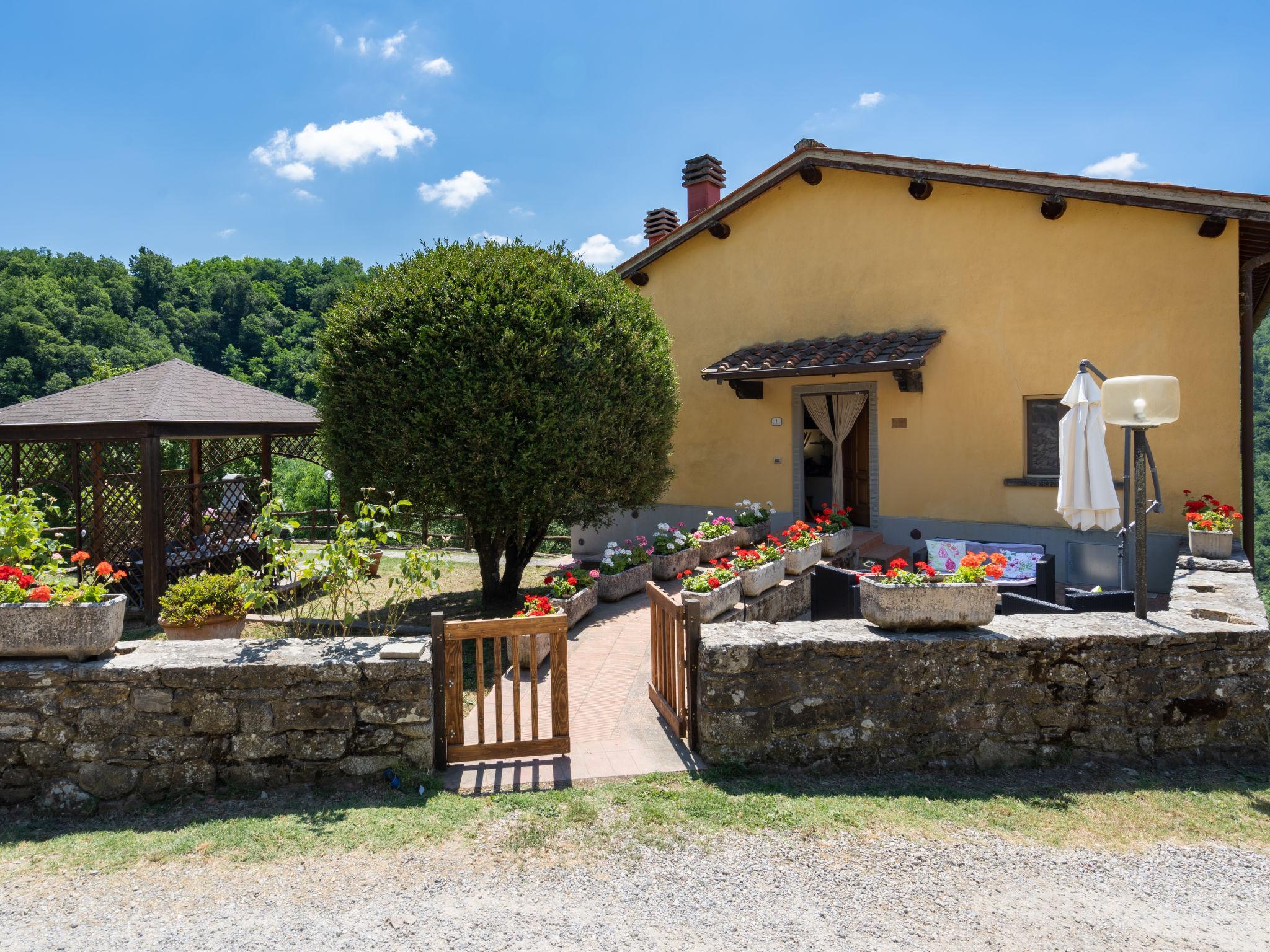 Photo 27 - Maison de 5 chambres à Dicomano avec piscine privée et jardin