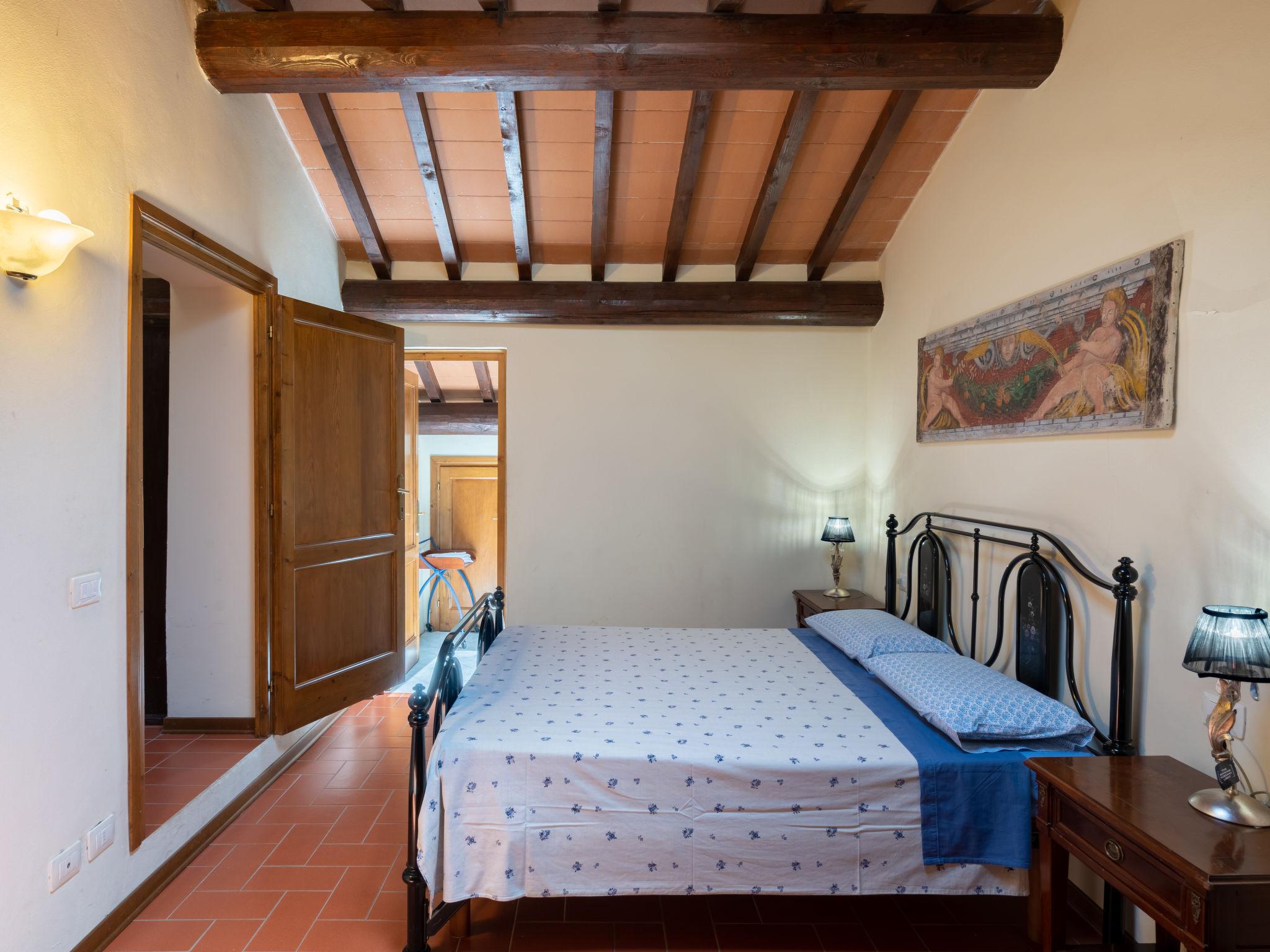 Photo 19 - 5 bedroom House in Dicomano with private pool and garden