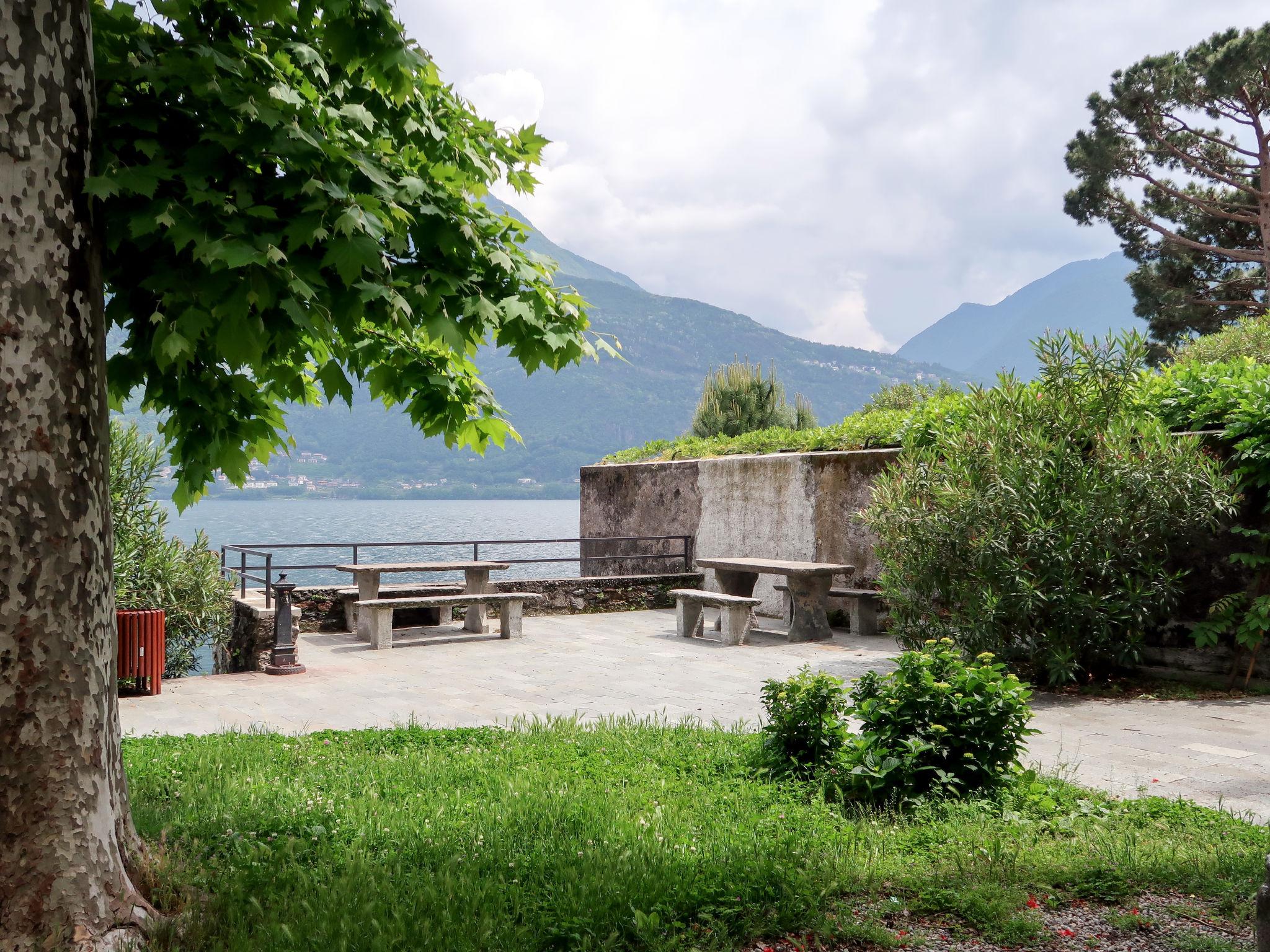 Foto 31 - Haus mit 2 Schlafzimmern in Pianello del Lario mit garten und blick auf die berge