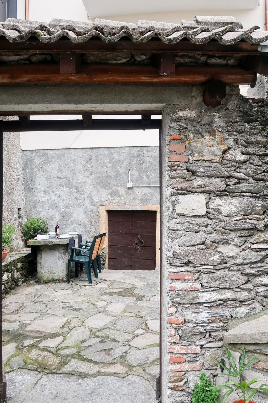 Photo 27 - Maison de 2 chambres à Pianello del Lario avec jardin