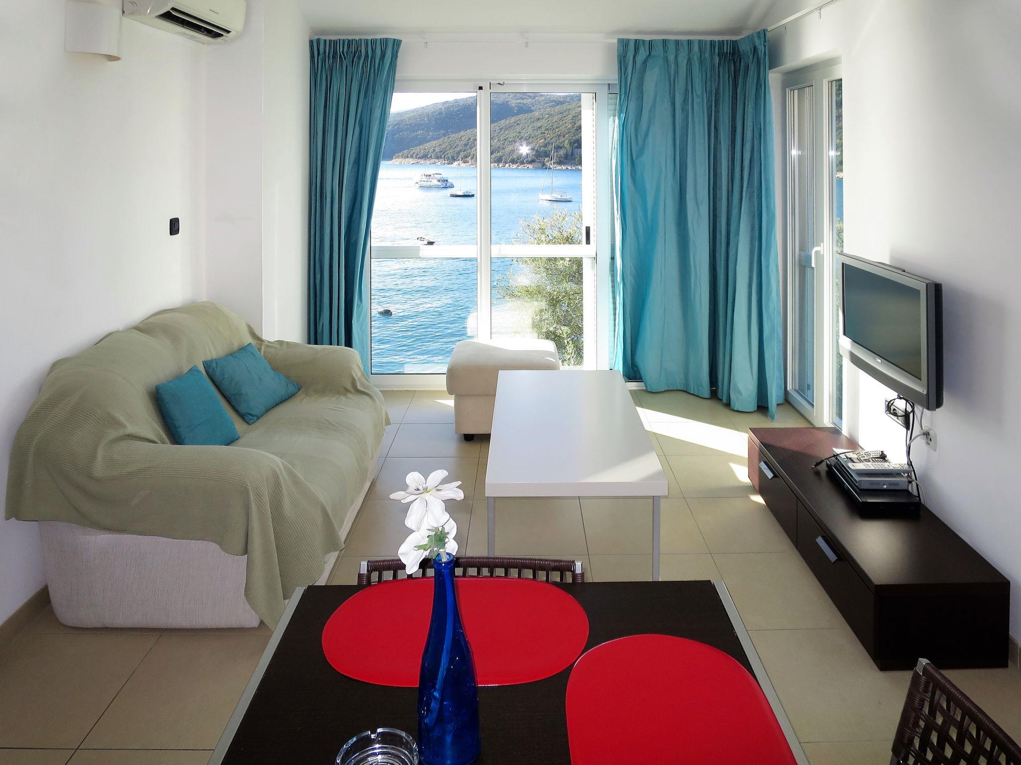 Foto 2 - Appartamento con 1 camera da letto a Labin con terrazza e vista mare