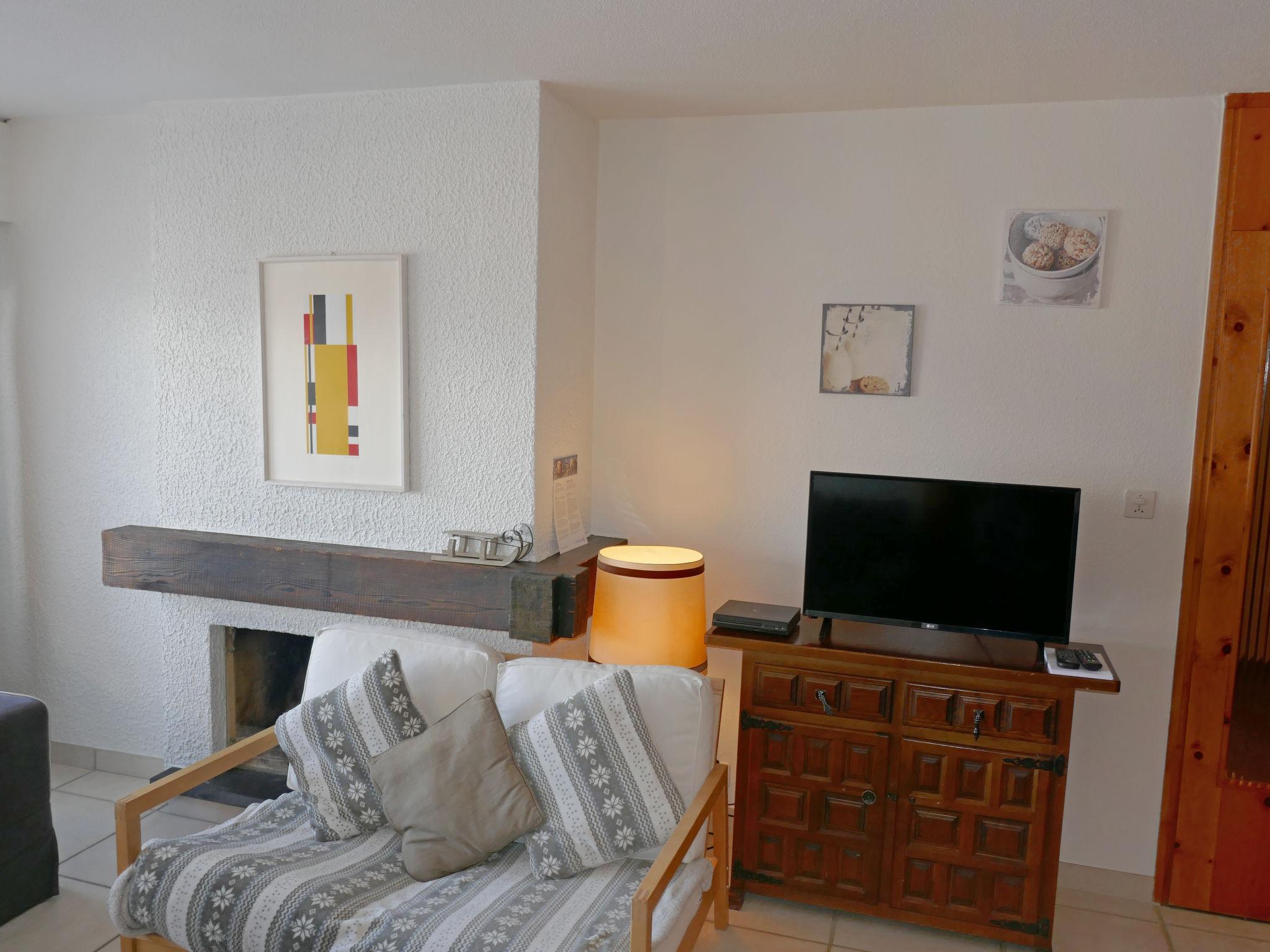 Foto 3 - Appartamento con 2 camere da letto a Nendaz con vista sulle montagne