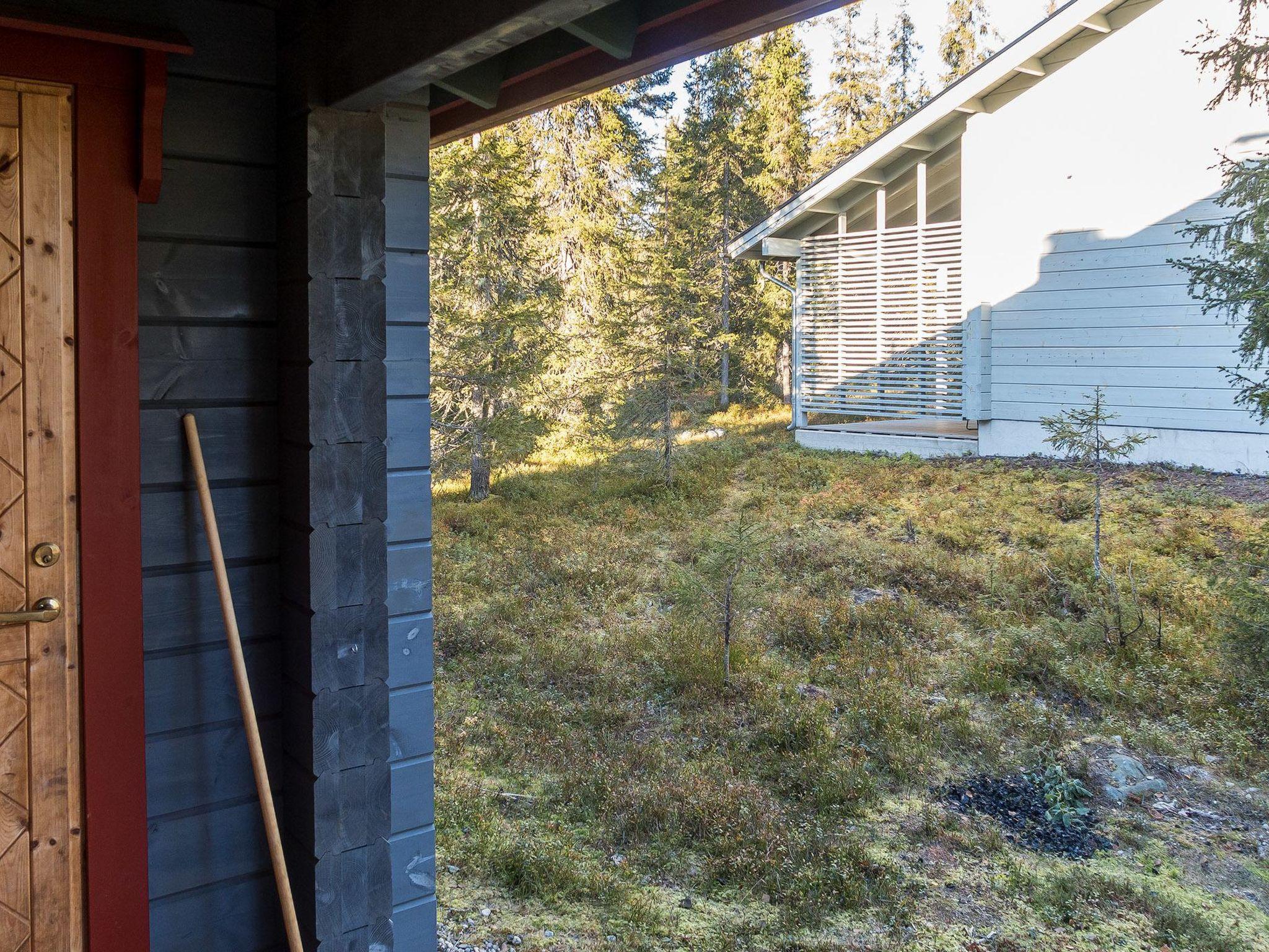 Foto 22 - Casa de 1 habitación en Kuusamo con sauna y vistas a la montaña