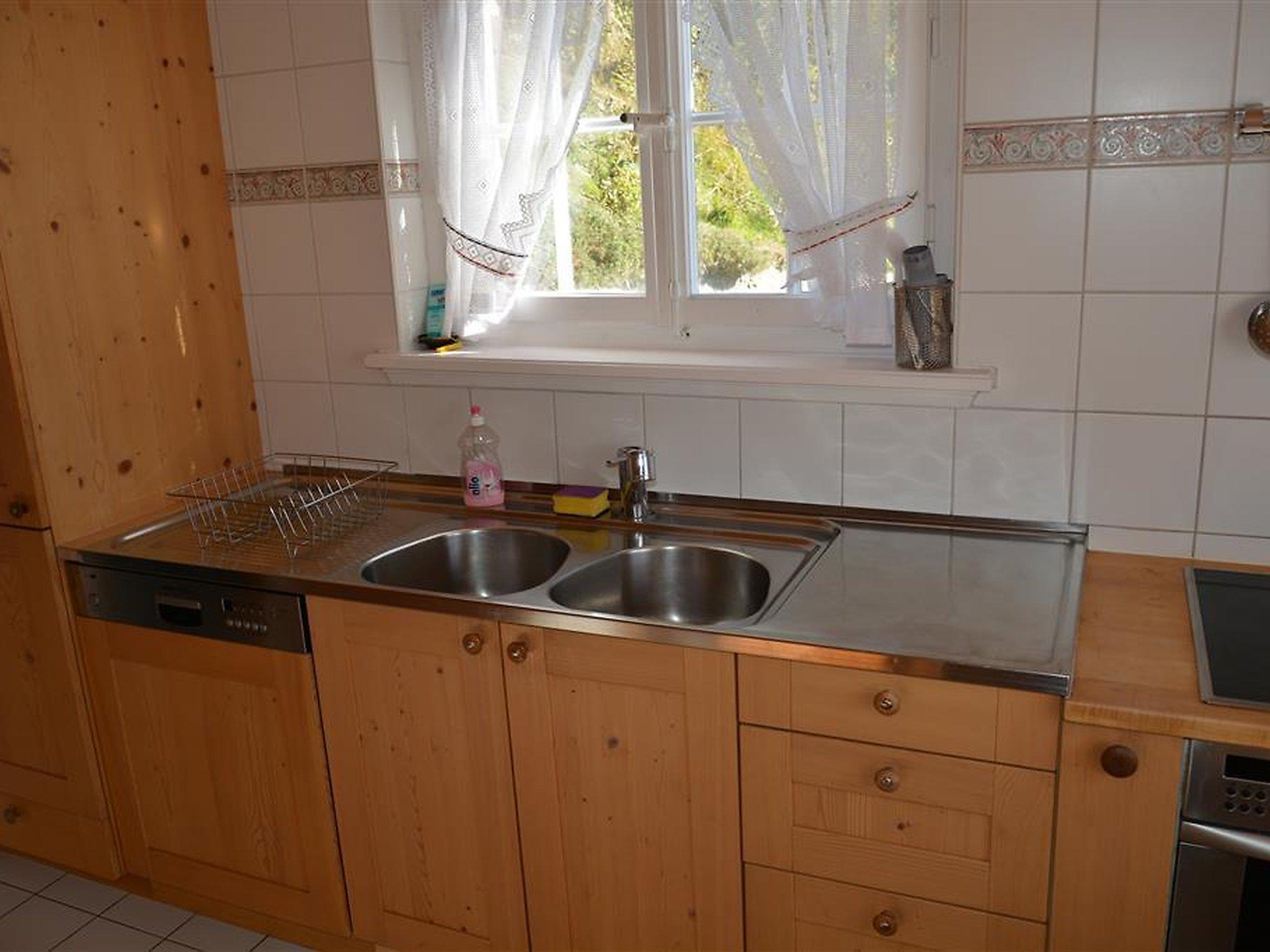 Foto 30 - Apartamento de 5 quartos em Saanen