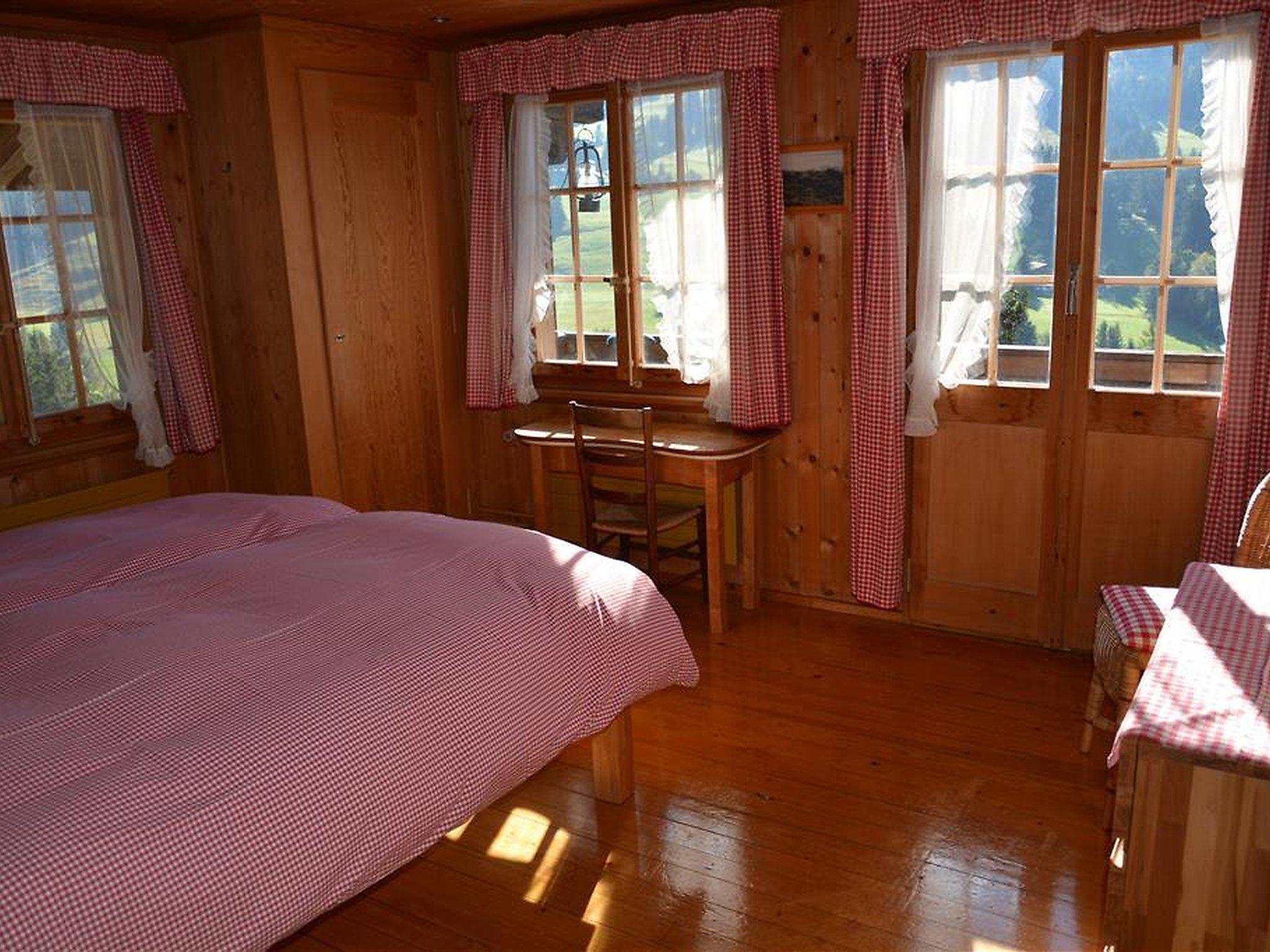 Photo 22 - 5 bedroom Apartment in Saanen