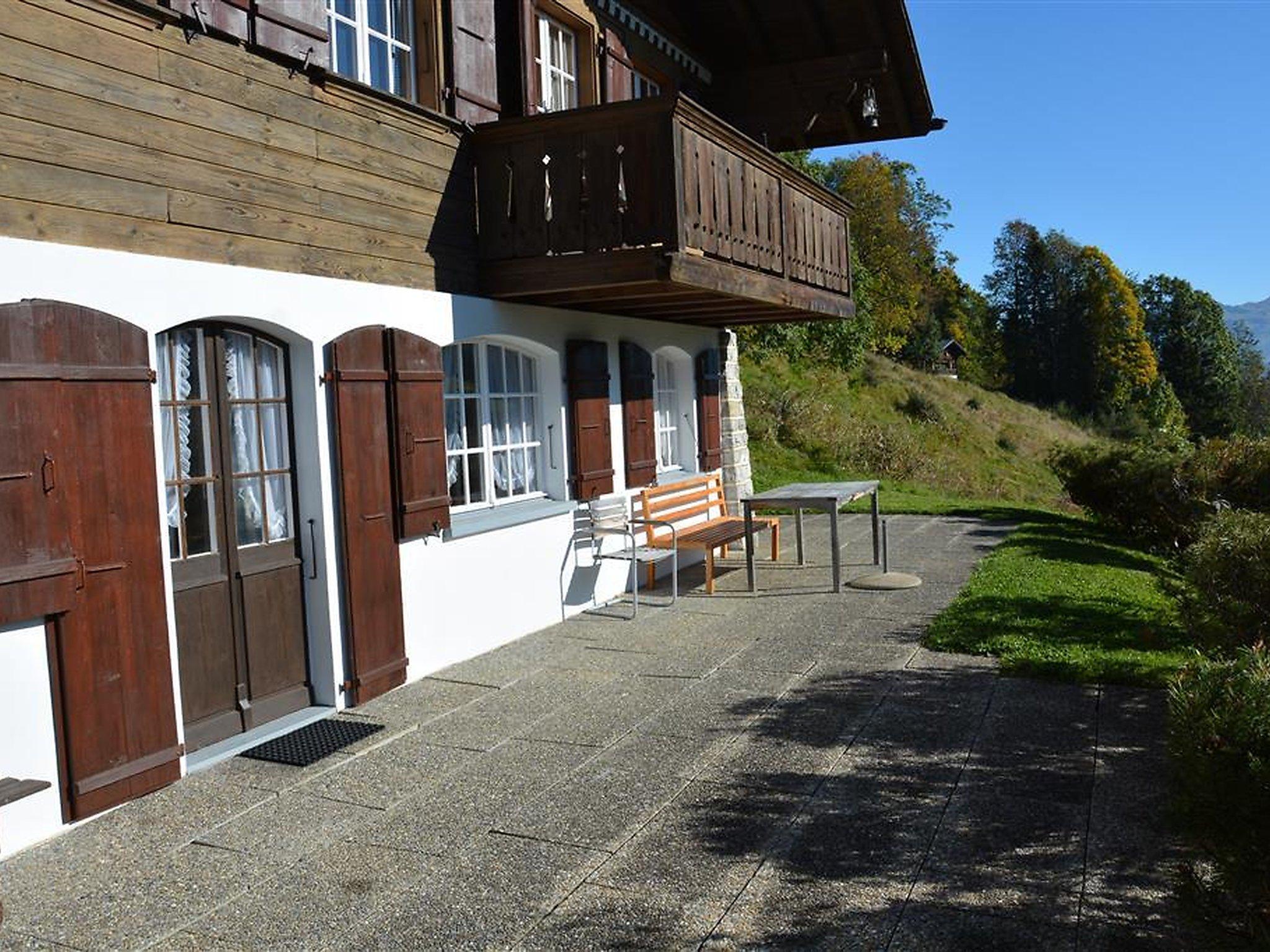 Foto 5 - Apartment mit 5 Schlafzimmern in Saanen