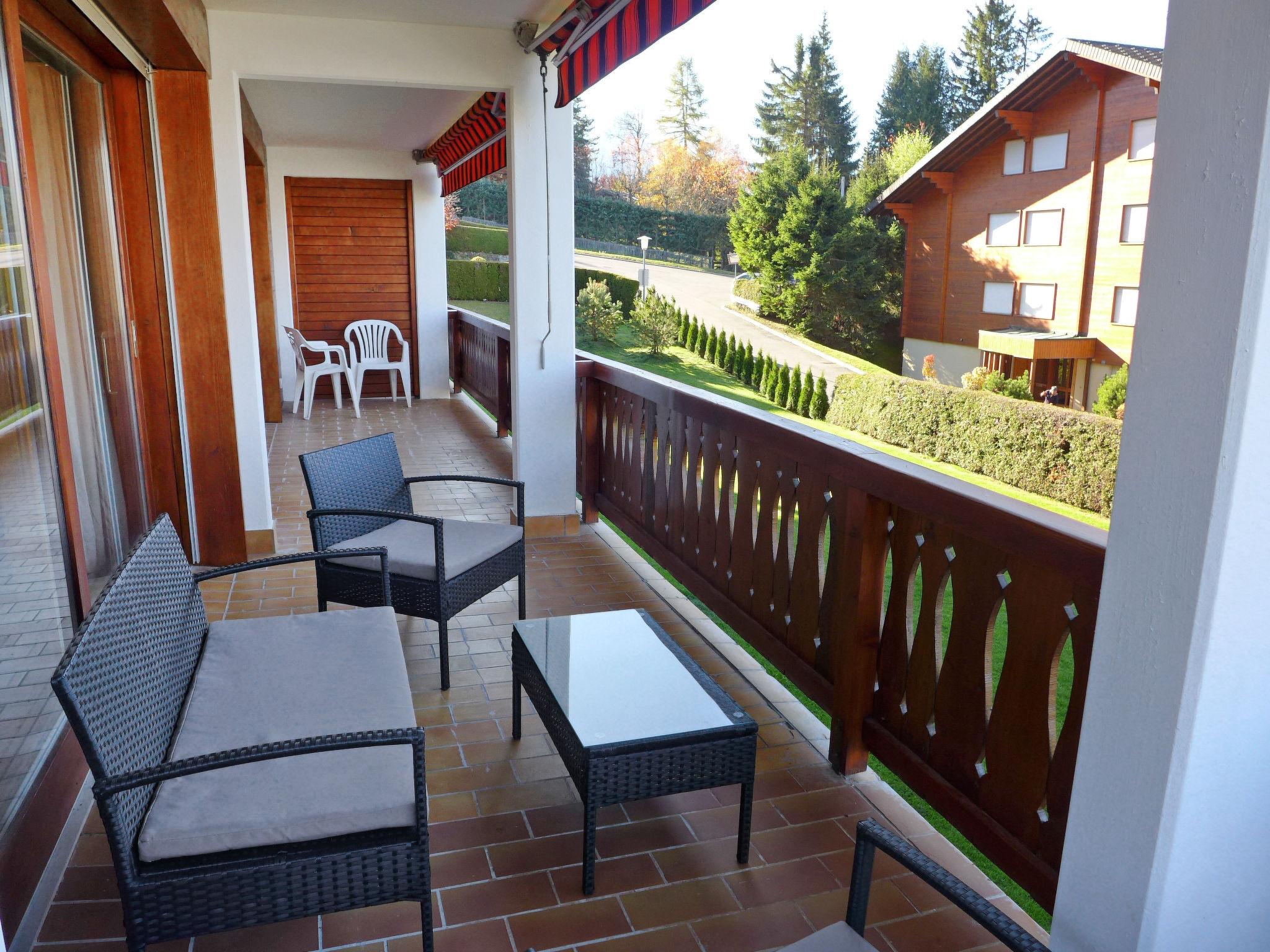 Photo 11 - 3 bedroom Apartment in Ollon with garden