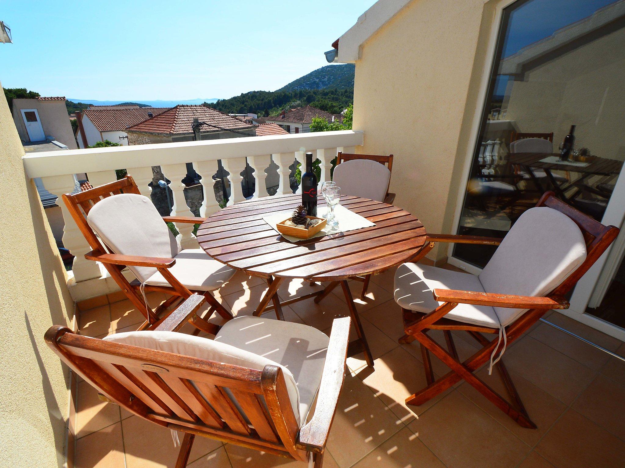 Photo 2 - 2 bedroom Apartment in Tribunj with terrace and sea view