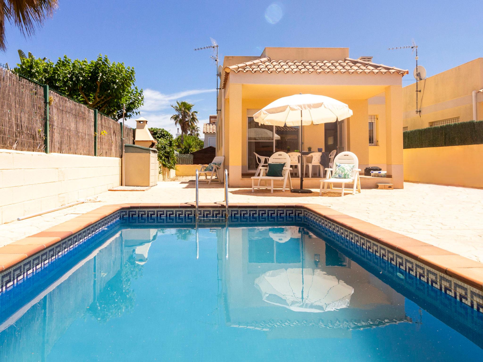 Photo 1 - Maison de 3 chambres à Deltebre avec piscine privée et vues à la mer