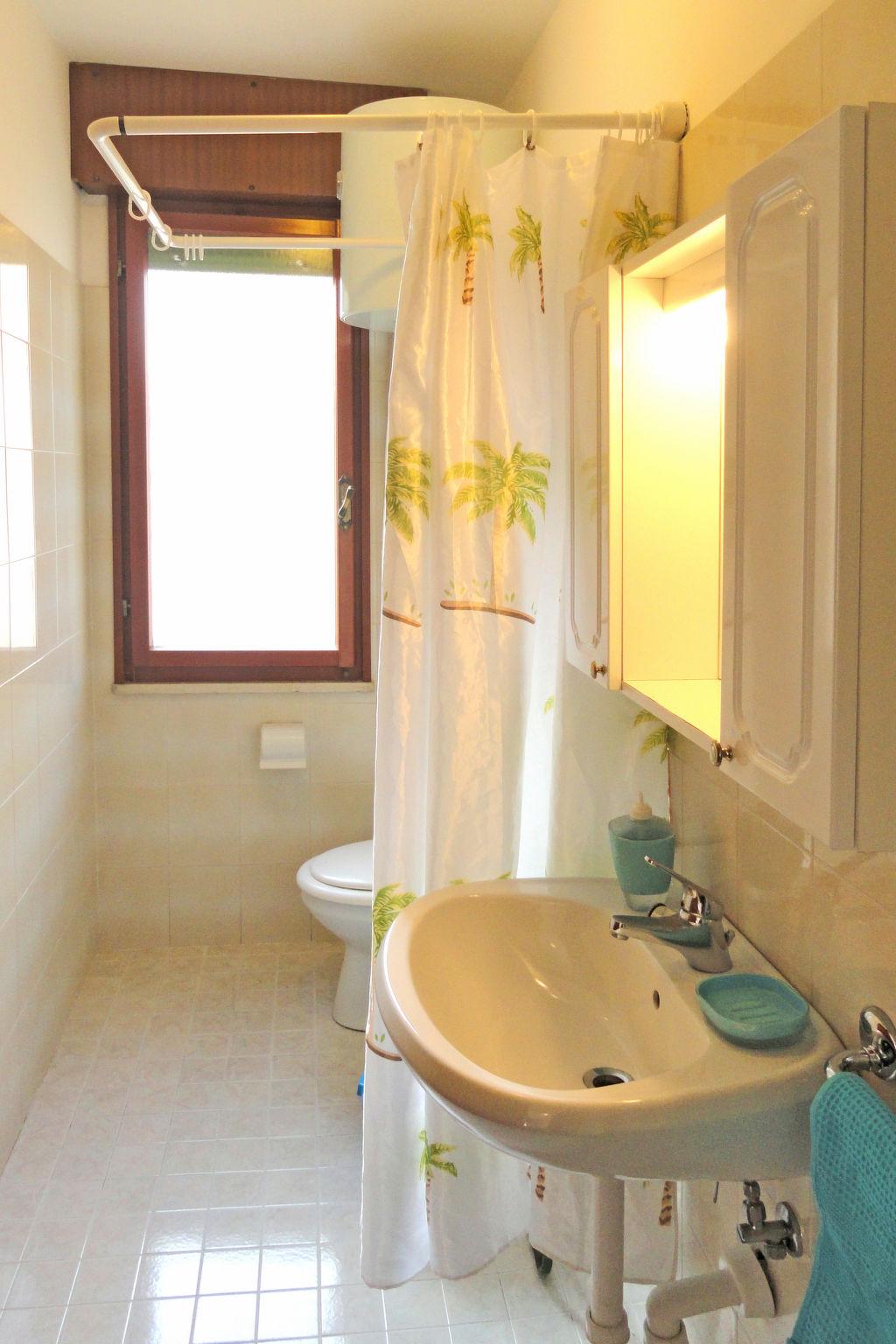 Foto 10 - Apartamento de 1 habitación en San Michele al Tagliamento con vistas al mar