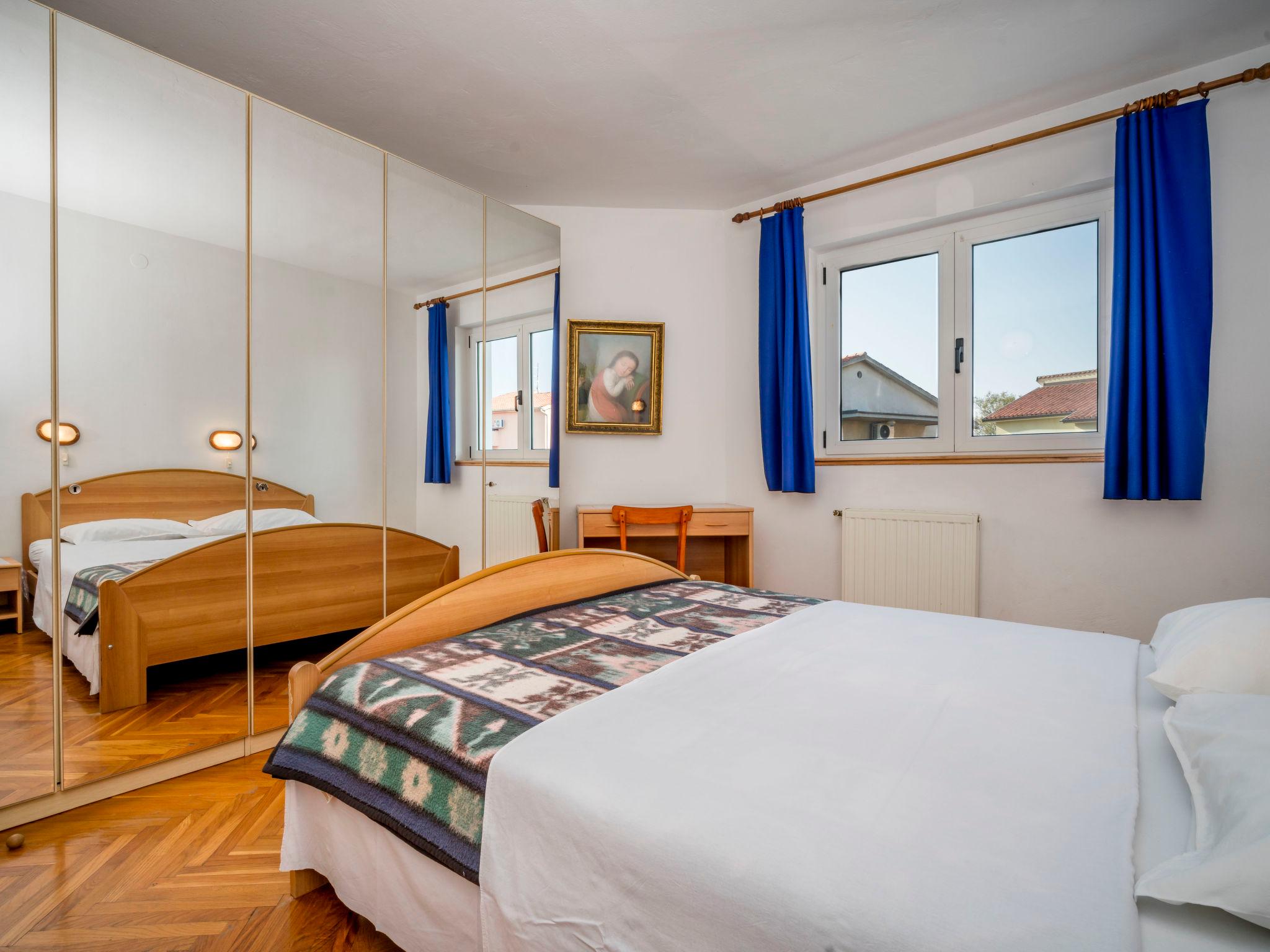 Foto 6 - Apartamento de 1 habitación en Medulin con piscina y vistas al mar