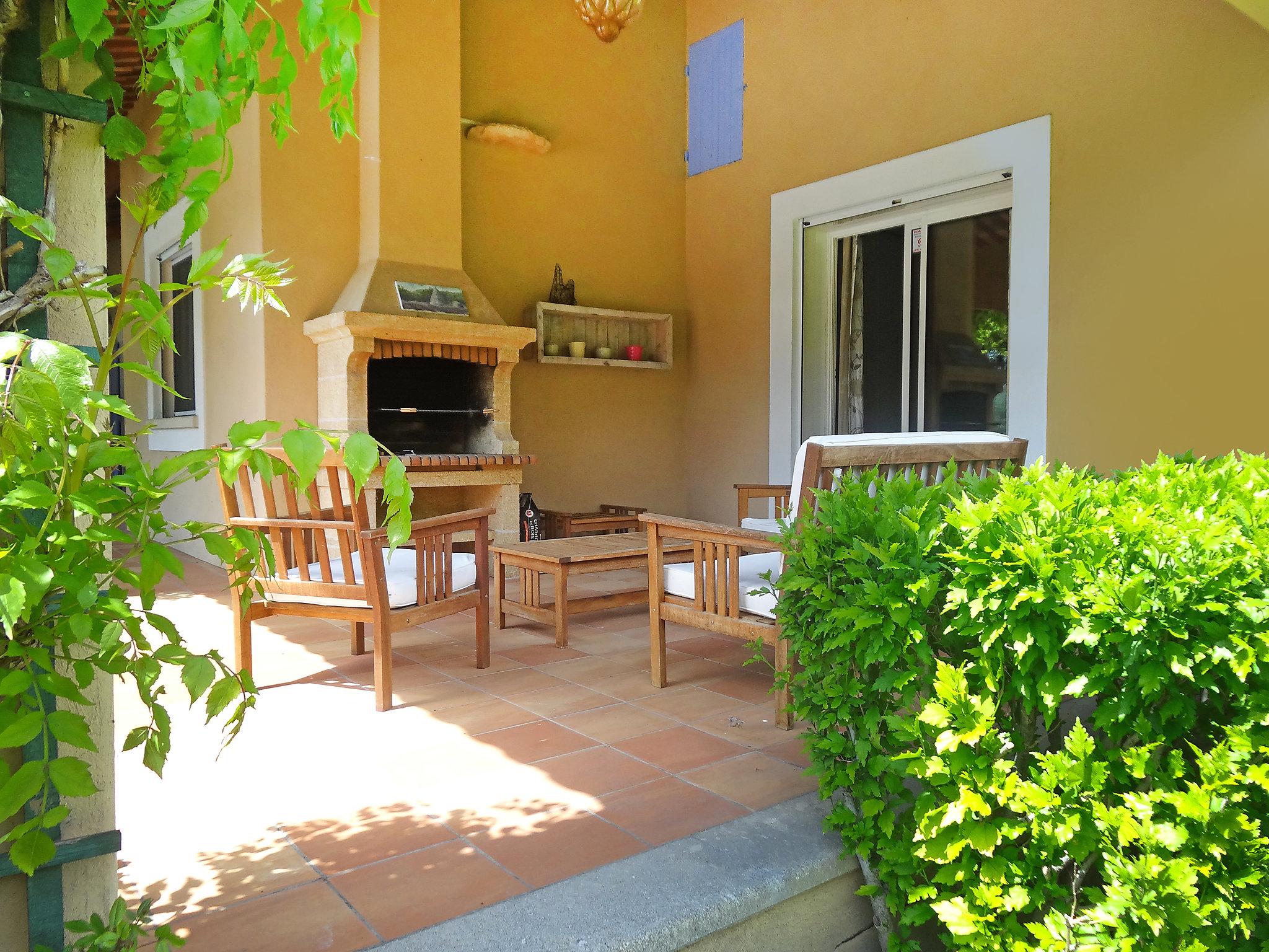 Photo 17 - 4 bedroom House in Velleron with private pool and garden