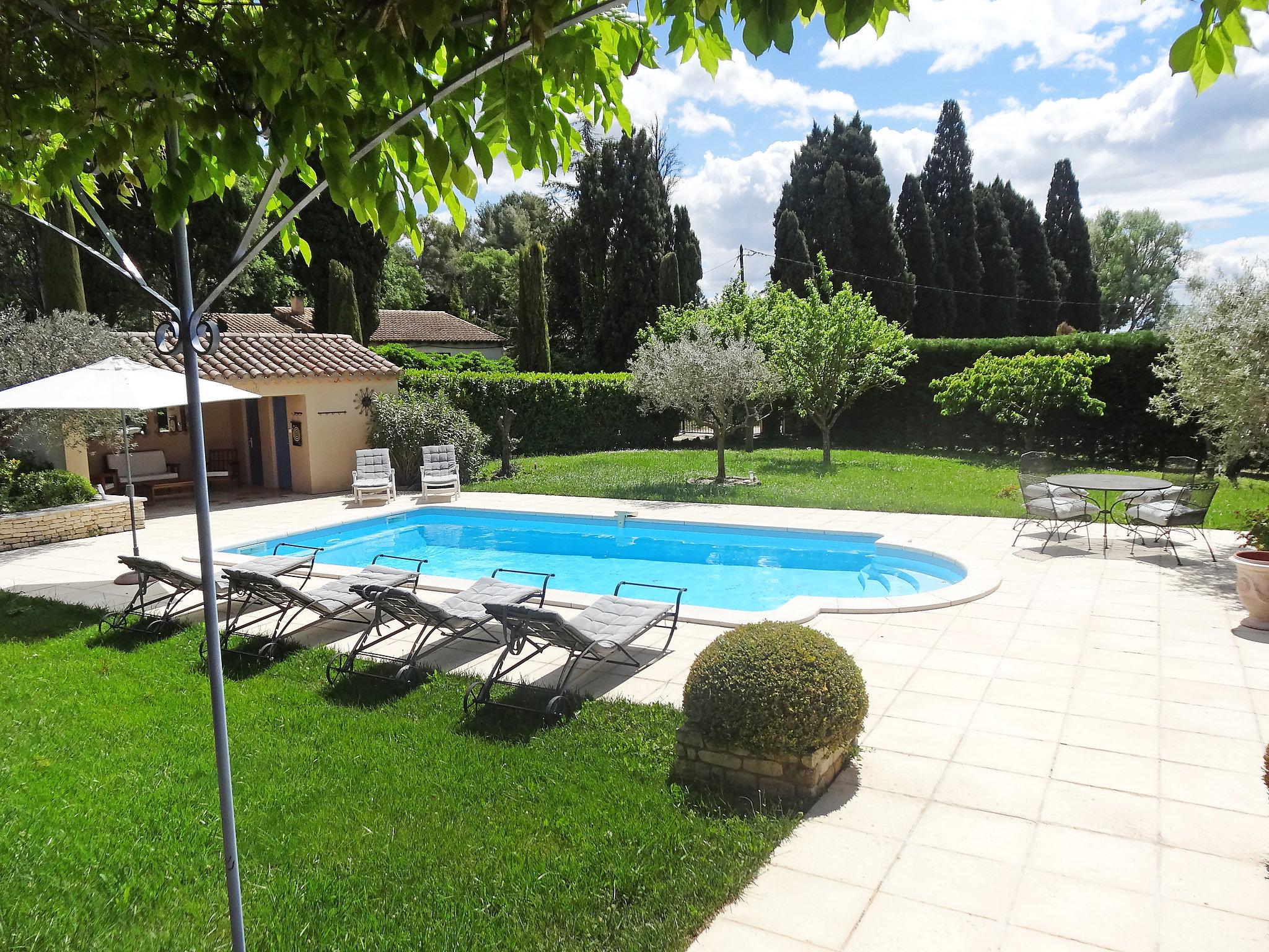 Foto 23 - Casa de 4 quartos em Velleron com piscina privada e terraço