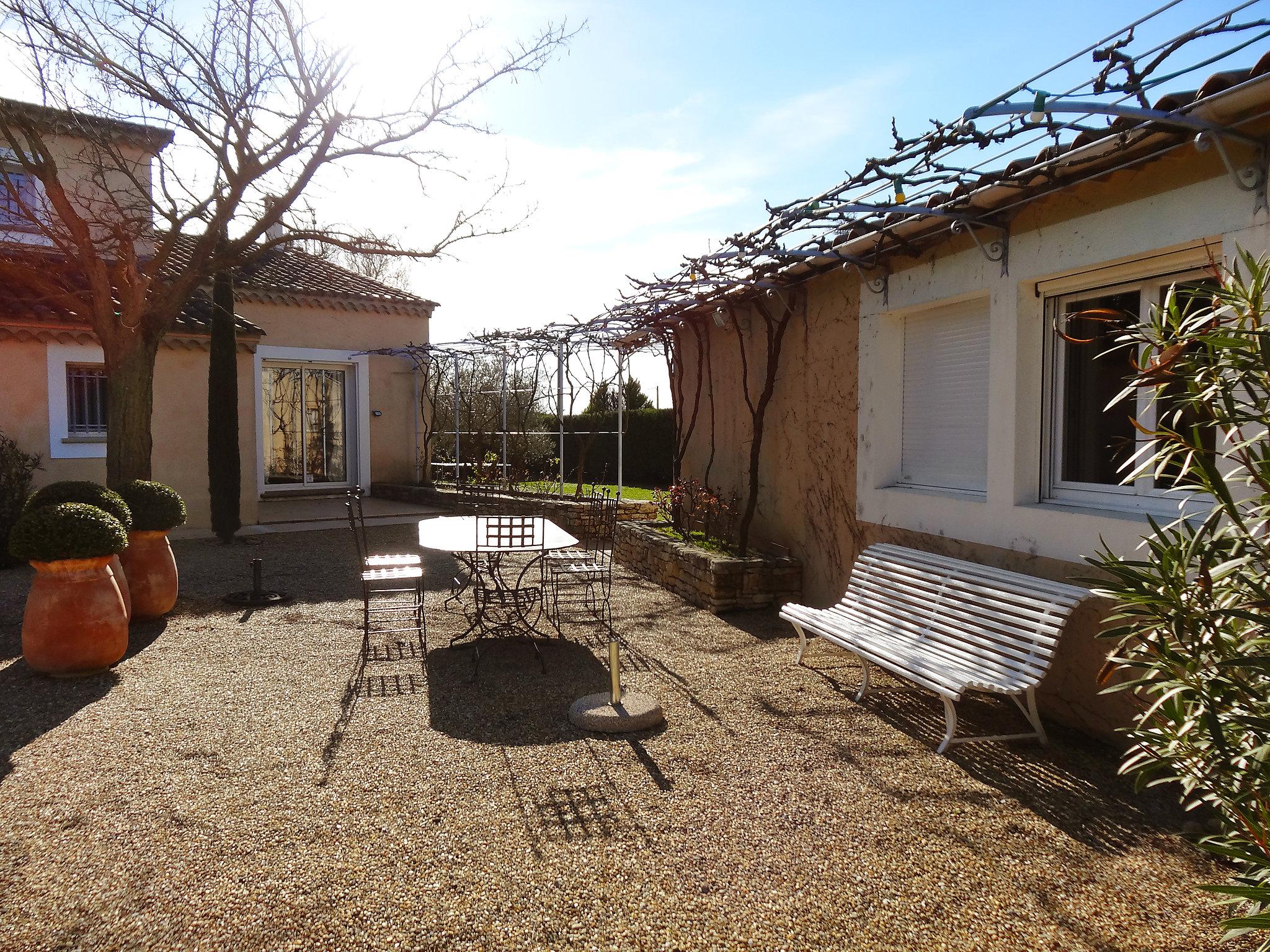 Foto 19 - Casa con 4 camere da letto a Velleron con piscina privata e terrazza