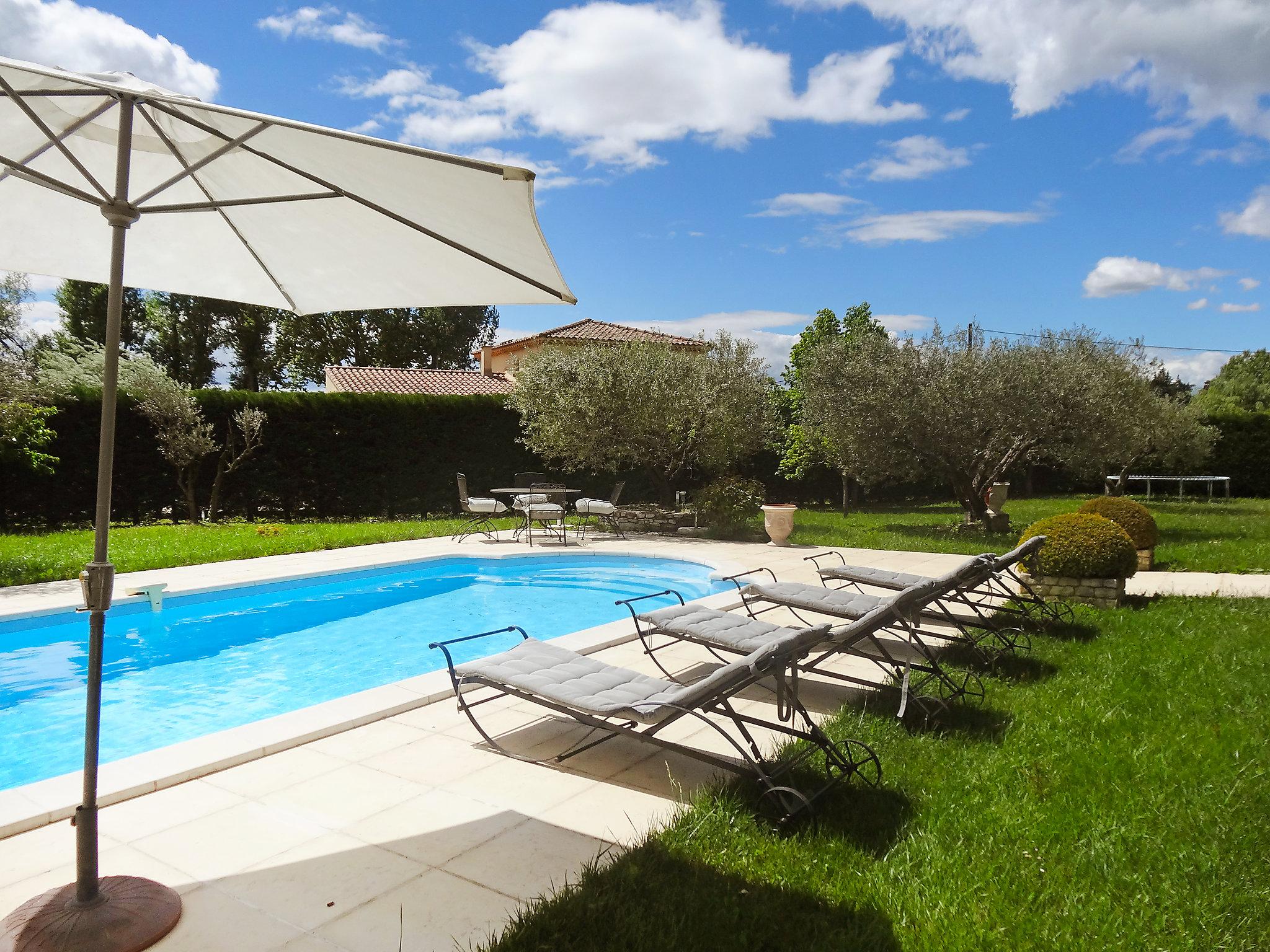 Photo 22 - Maison de 4 chambres à Velleron avec piscine privée et terrasse