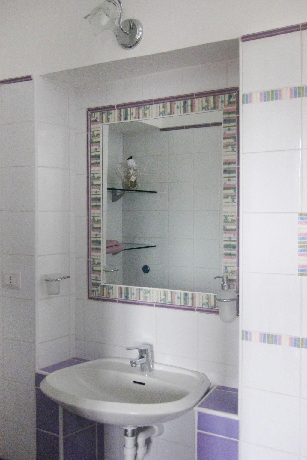 Foto 10 - Apartamento de 2 quartos em Cossombrato com piscina e jardim