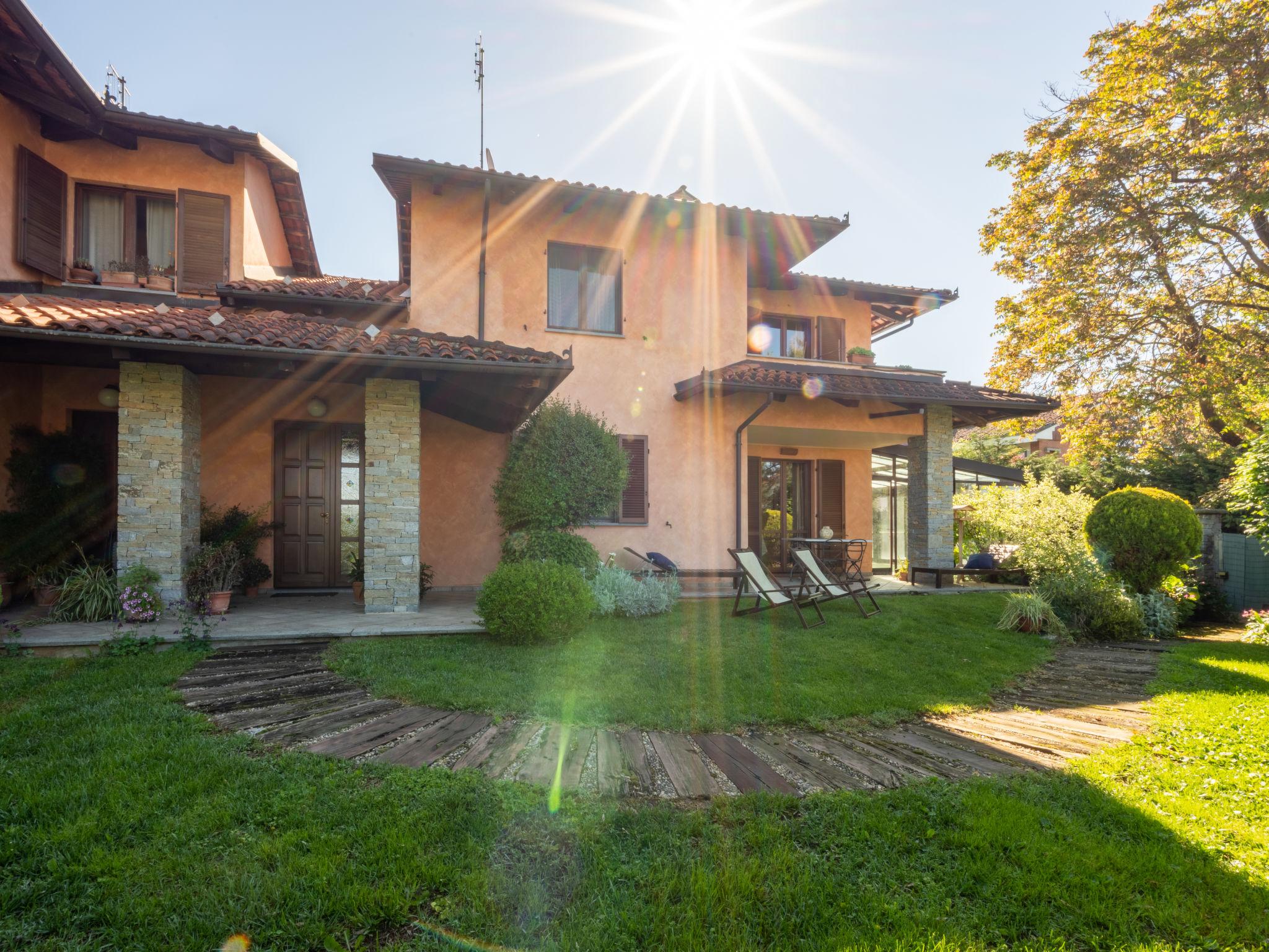 Foto 1 - Casa con 4 camere da letto a Narzole con piscina privata e giardino