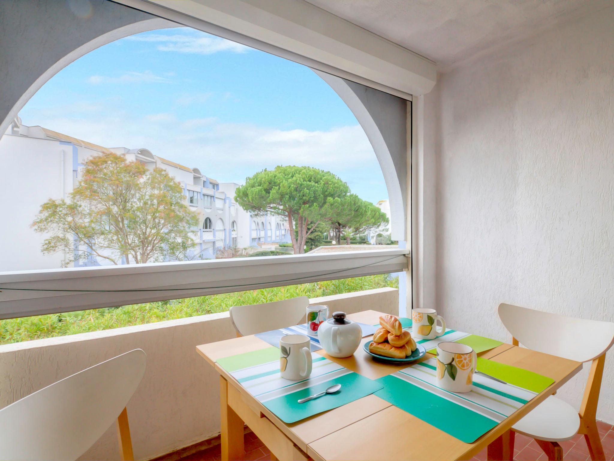 Foto 4 - Apartment in Le Grau-du-Roi mit schwimmbad und blick aufs meer