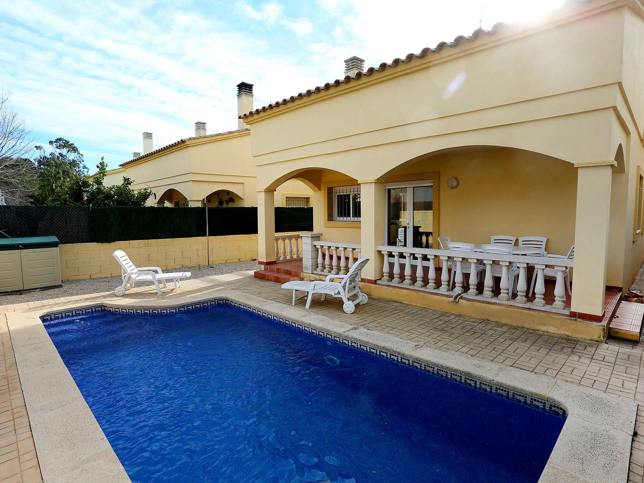 Photo 1 - Maison de 3 chambres à Deltebre avec piscine privée et vues à la mer