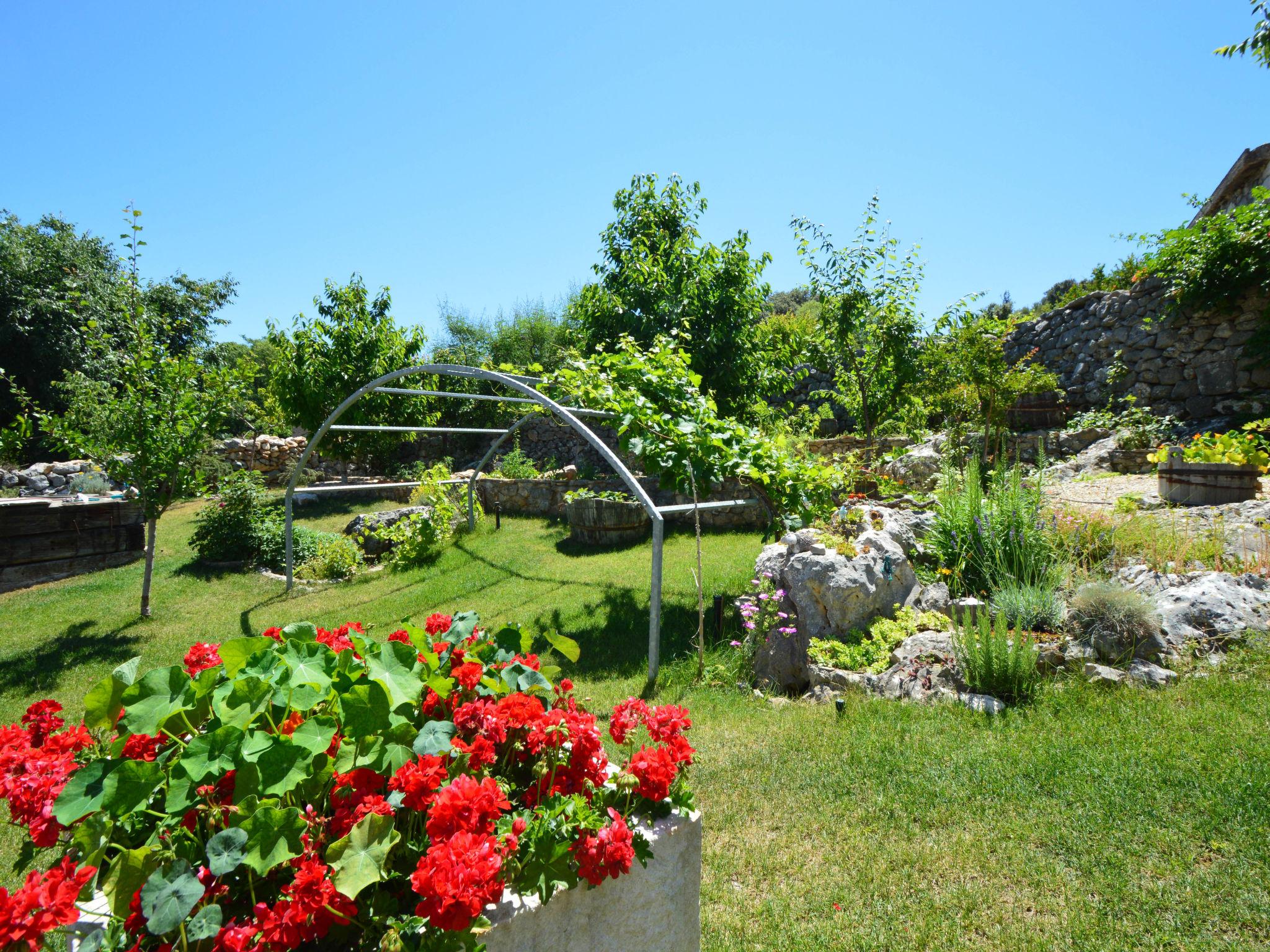 Photo 4 - Maison de 1 chambre à Marina avec piscine privée et jardin