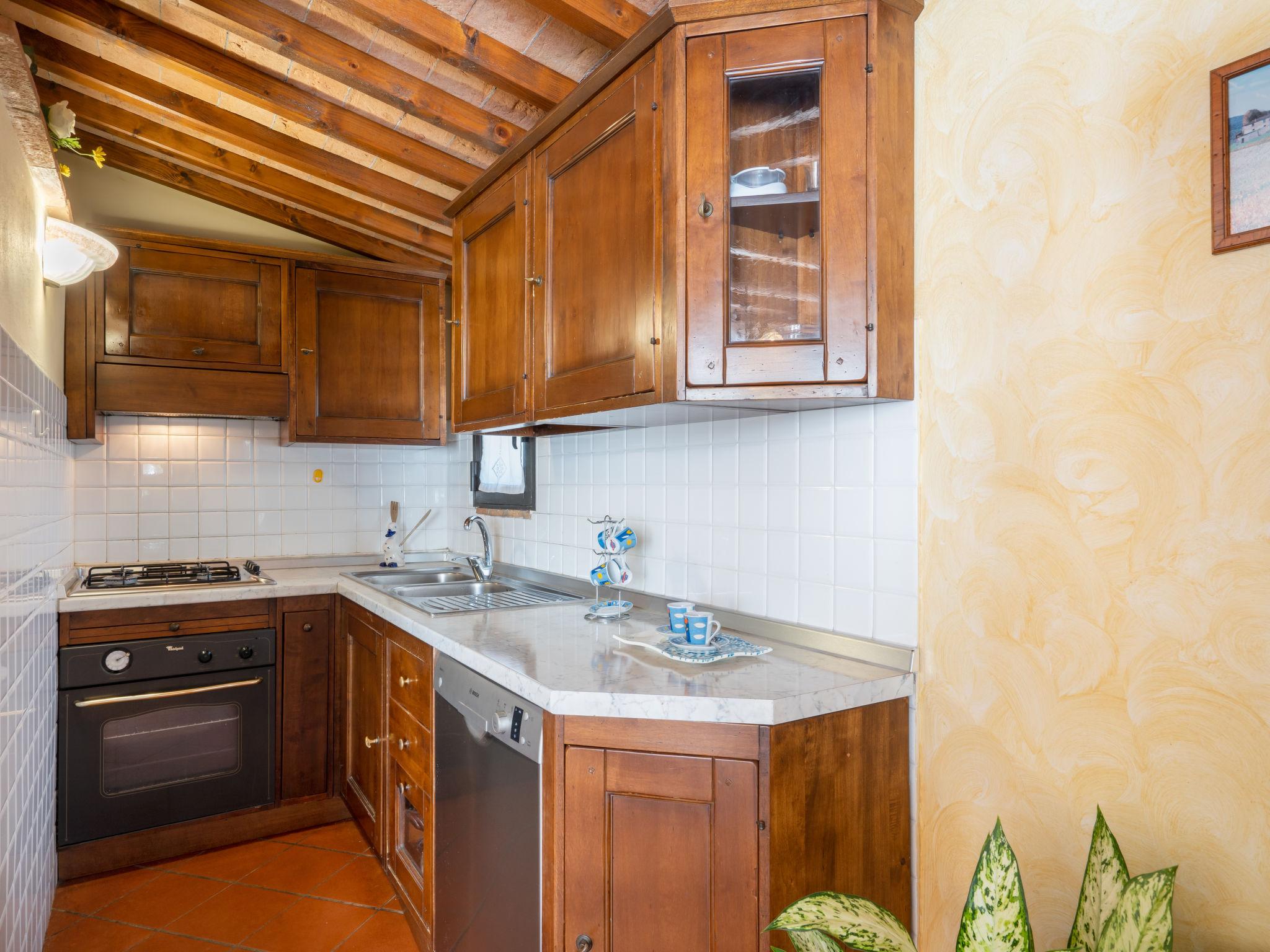Foto 8 - Haus mit 3 Schlafzimmern in San Gimignano mit privater pool und garten