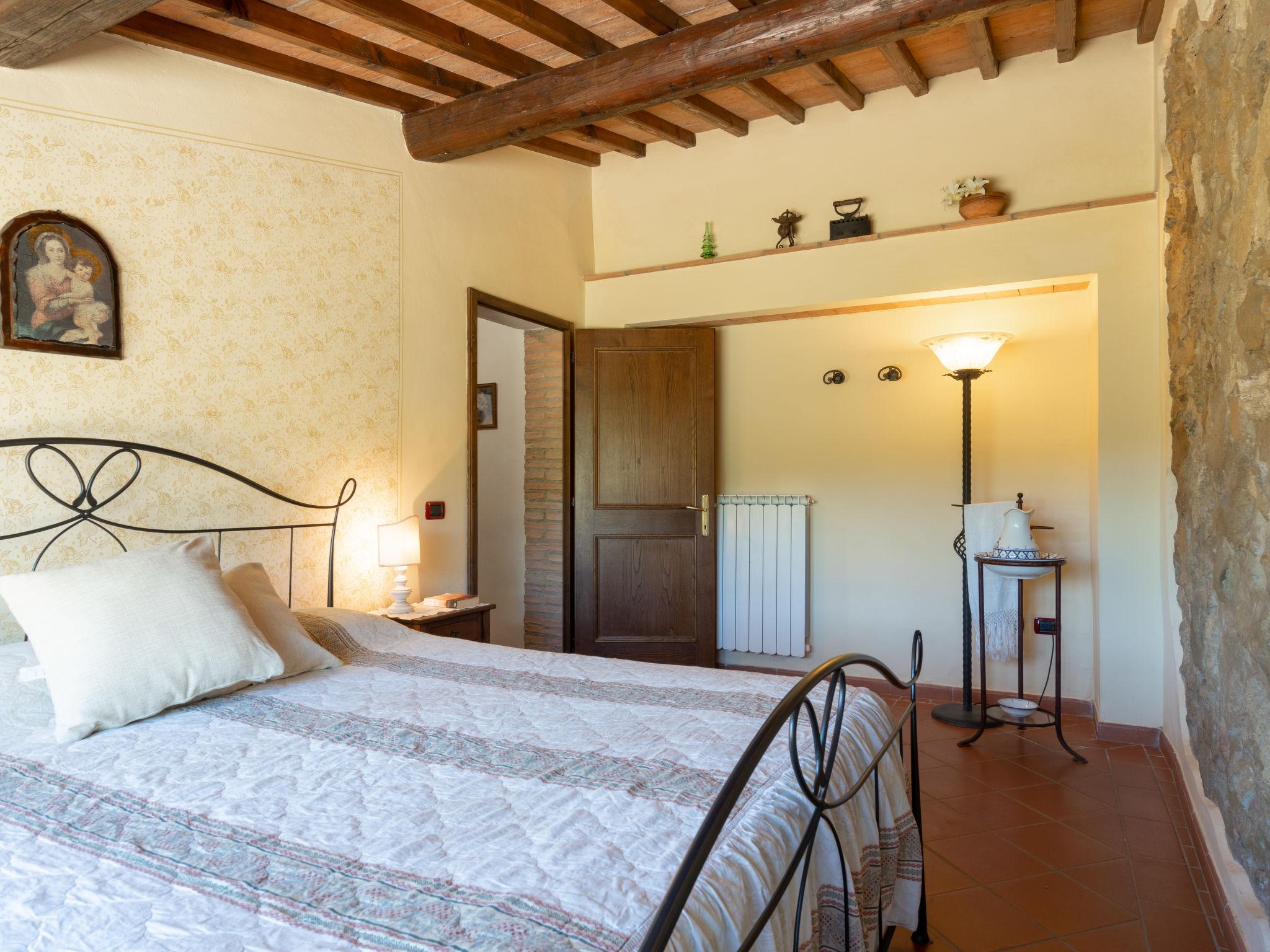 Foto 16 - Casa de 3 quartos em San Gimignano com piscina privada e jardim