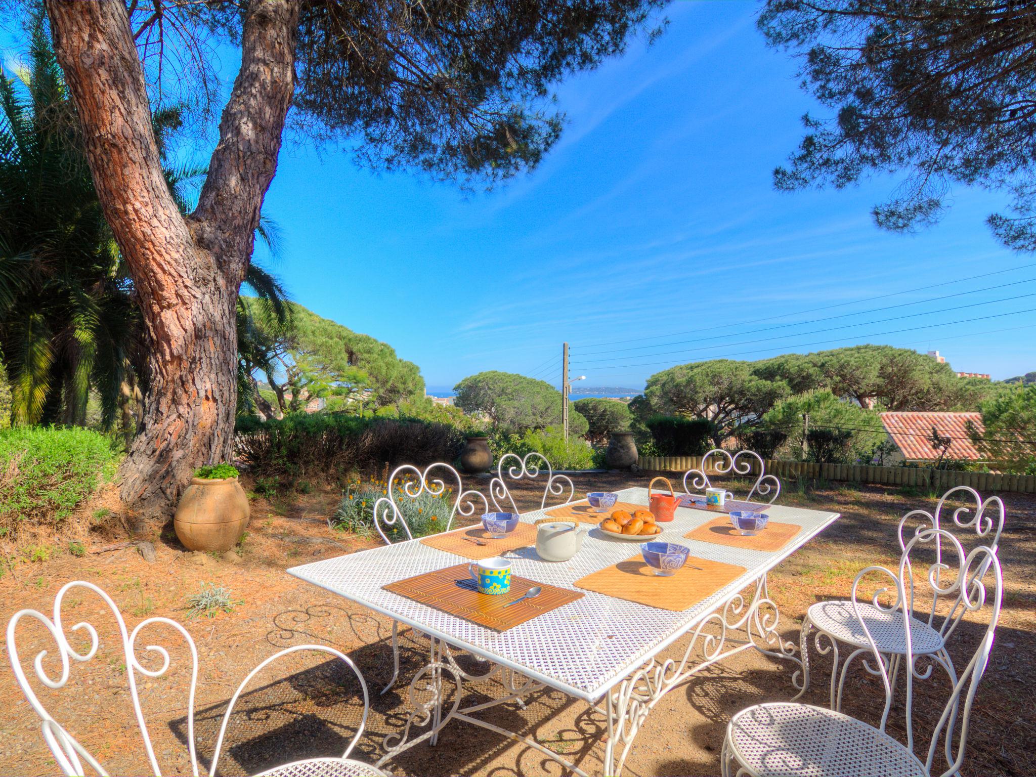 Foto 21 - Haus mit 4 Schlafzimmern in Sainte-Maxime mit terrasse und blick aufs meer