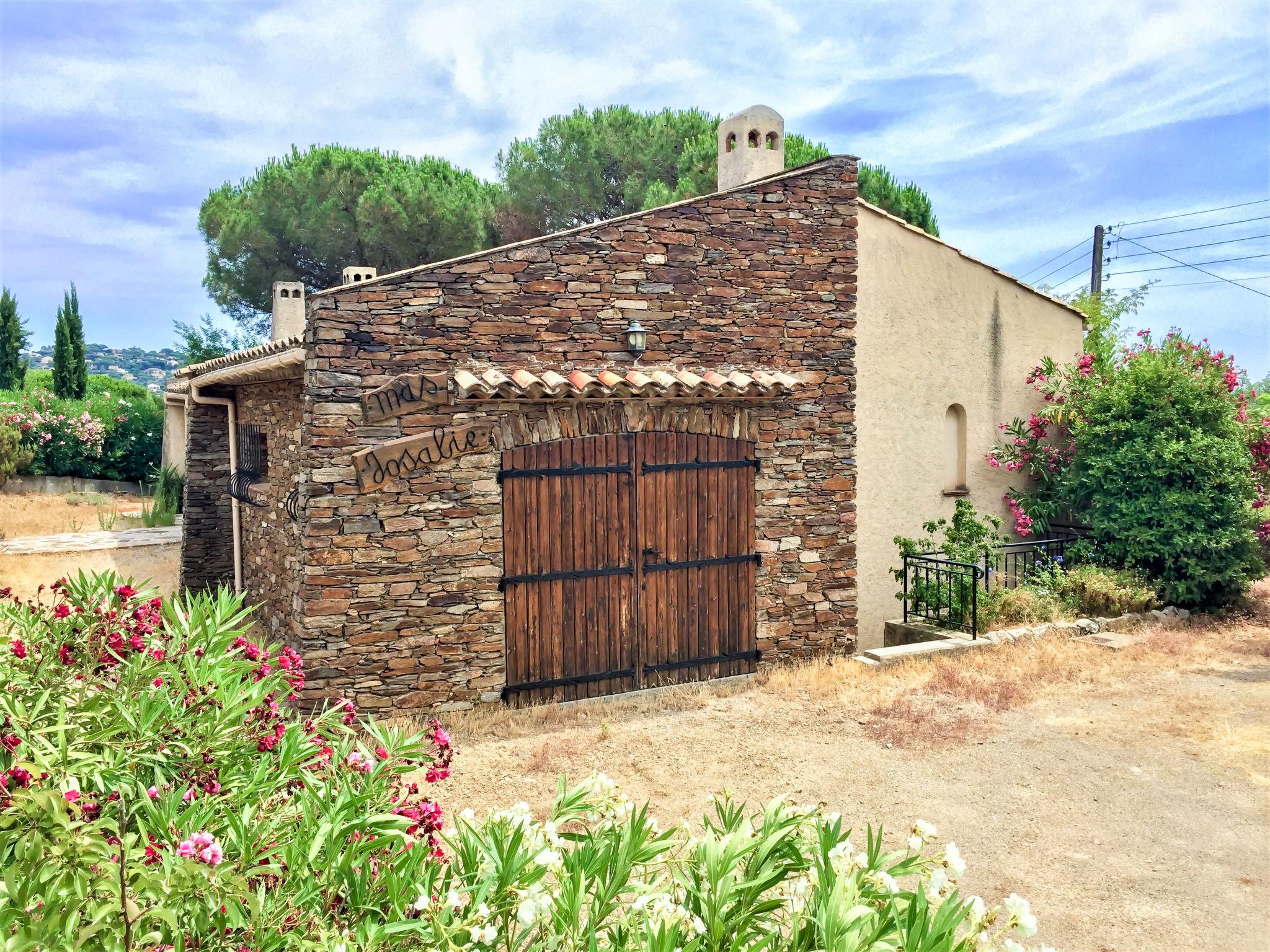 Foto 19 - Casa con 4 camere da letto a Sainte-Maxime con terrazza e vista mare