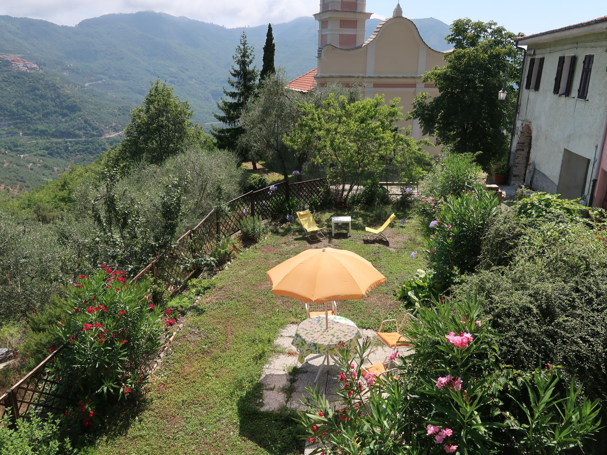 Foto 3 - Casa de 2 habitaciones en Caravonica con jardín