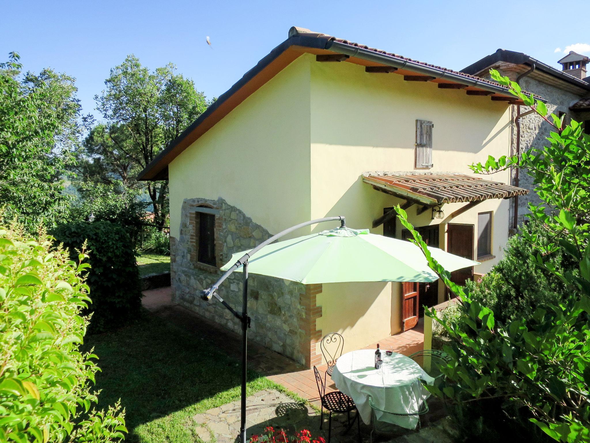 Foto 1 - Casa con 2 camere da letto a Monte Santa Maria Tiberina con piscina e giardino